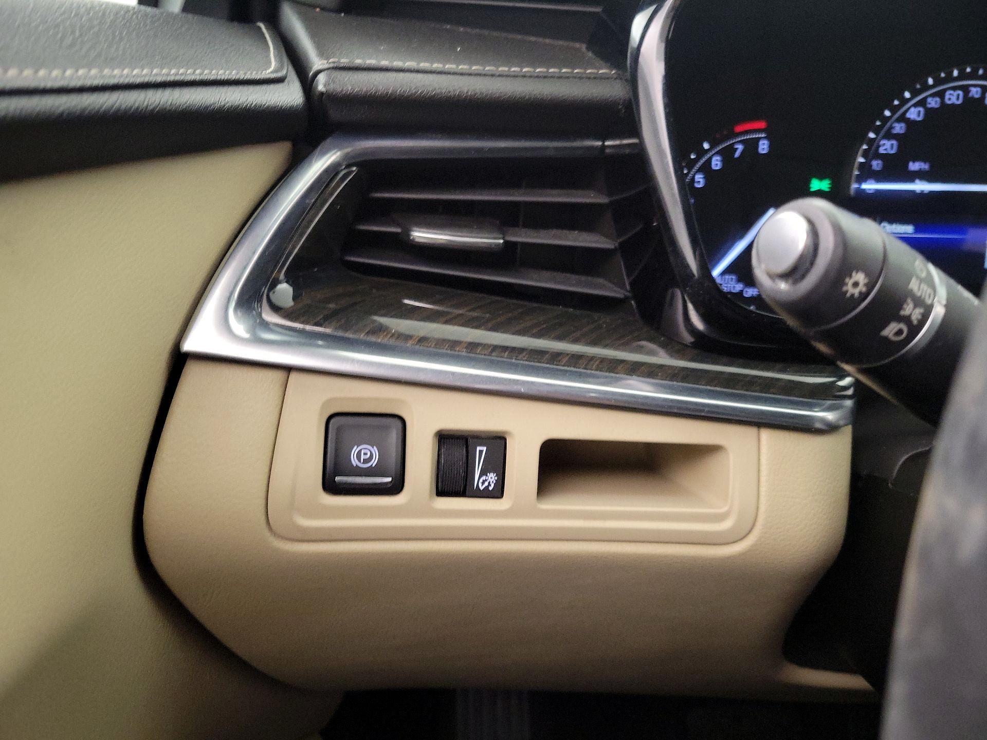 Thumbnail: 2018 Cadillac XT5 - 13