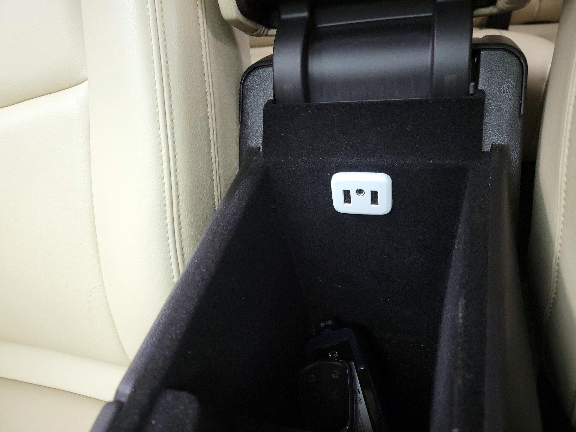 Thumbnail: 2018 Cadillac XT5 - 18