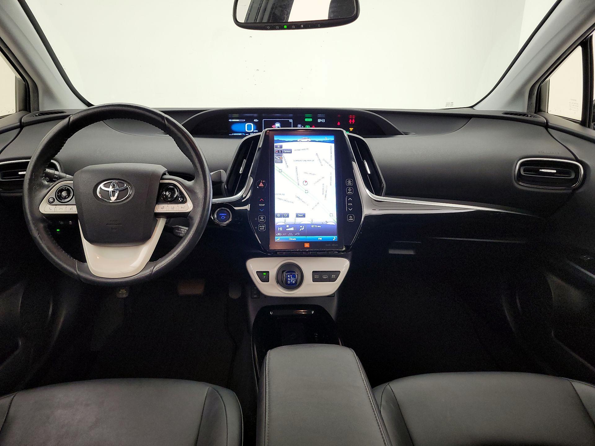 Thumbnail: 2017 Toyota Prius Prime - 9