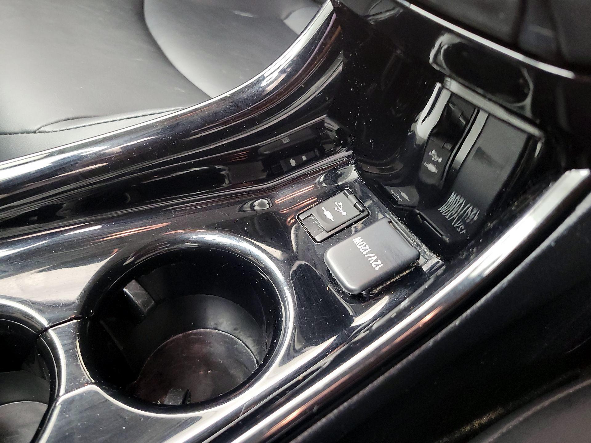 Thumbnail: 2017 Toyota Prius Prime - 19