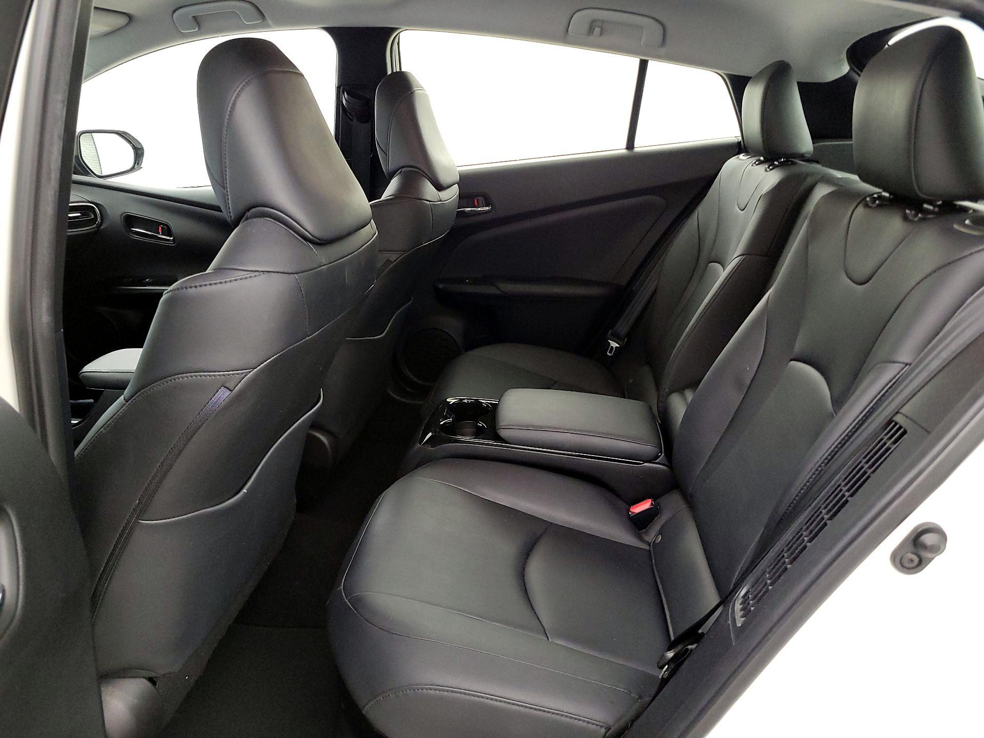 Thumbnail: 2017 Toyota Prius Prime - 20