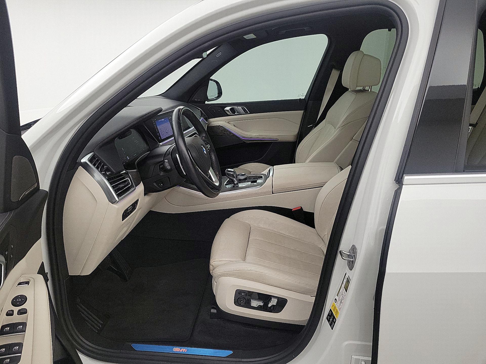 Thumbnail: 2020 BMW X5 - 11