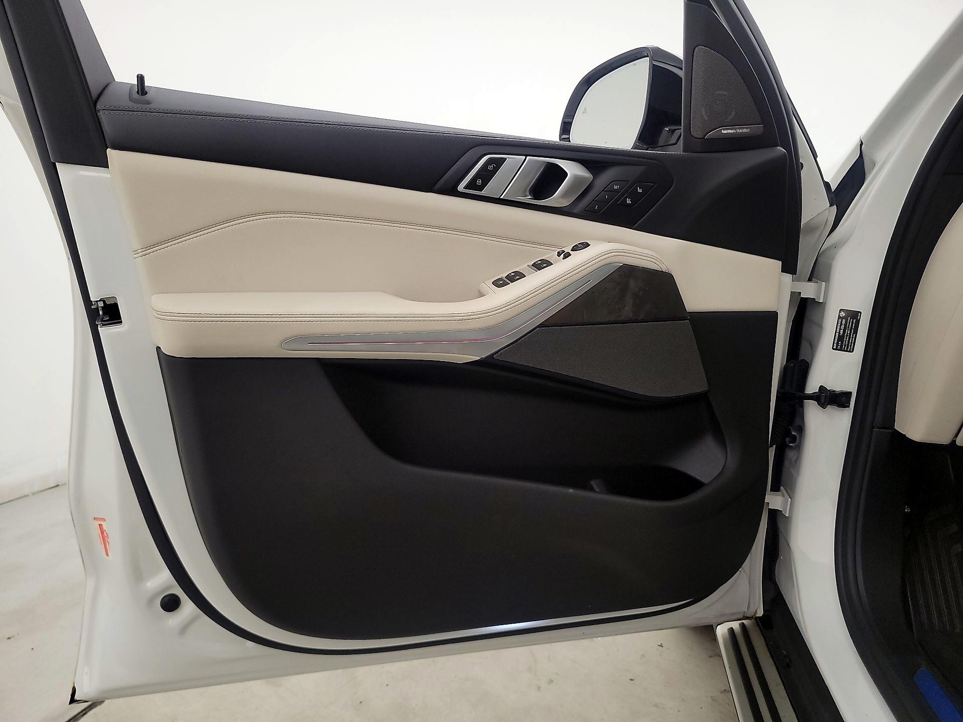 Thumbnail: 2020 BMW X5 - 12