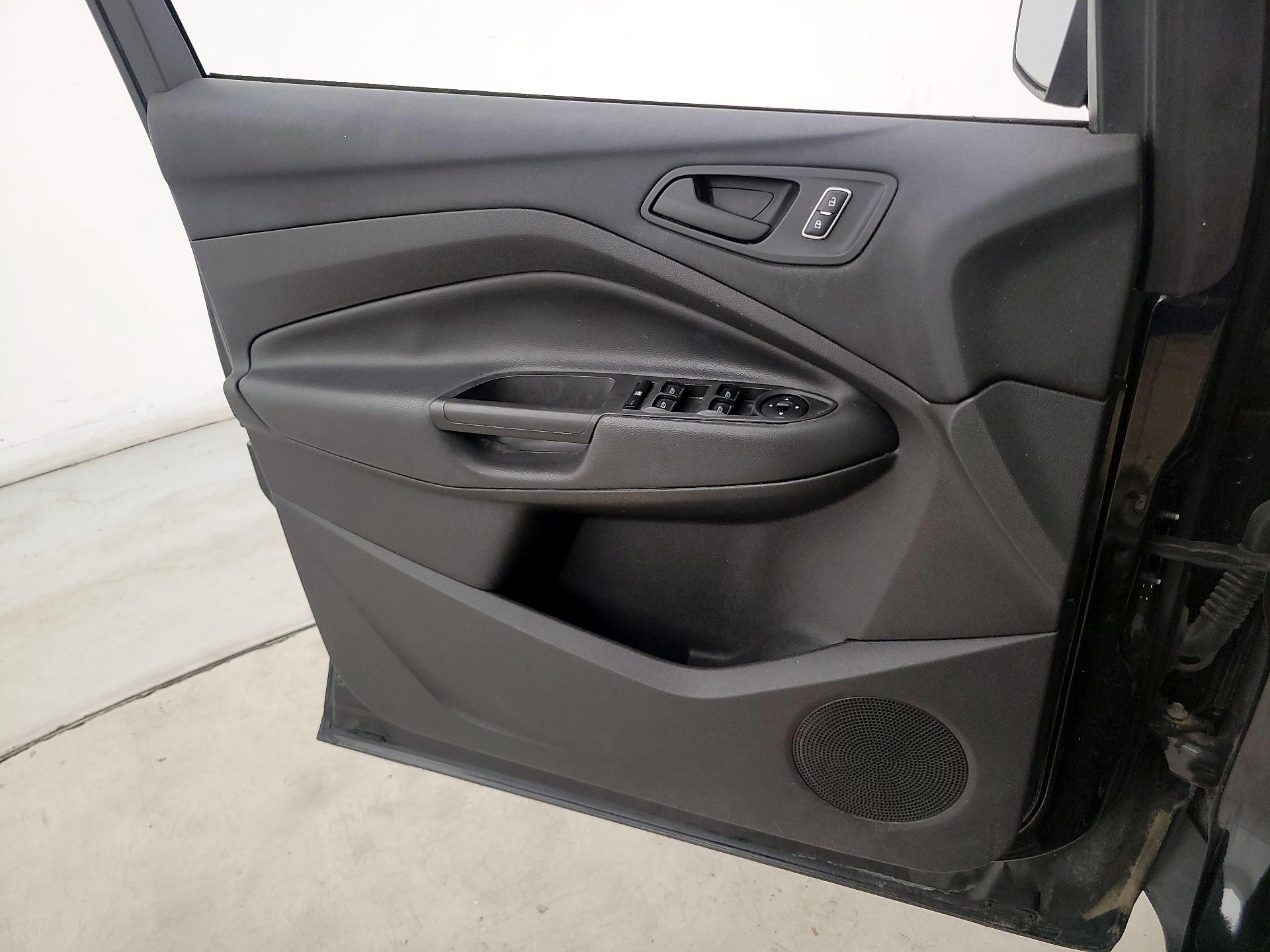 Thumbnail: 2015 Ford Escape - 12