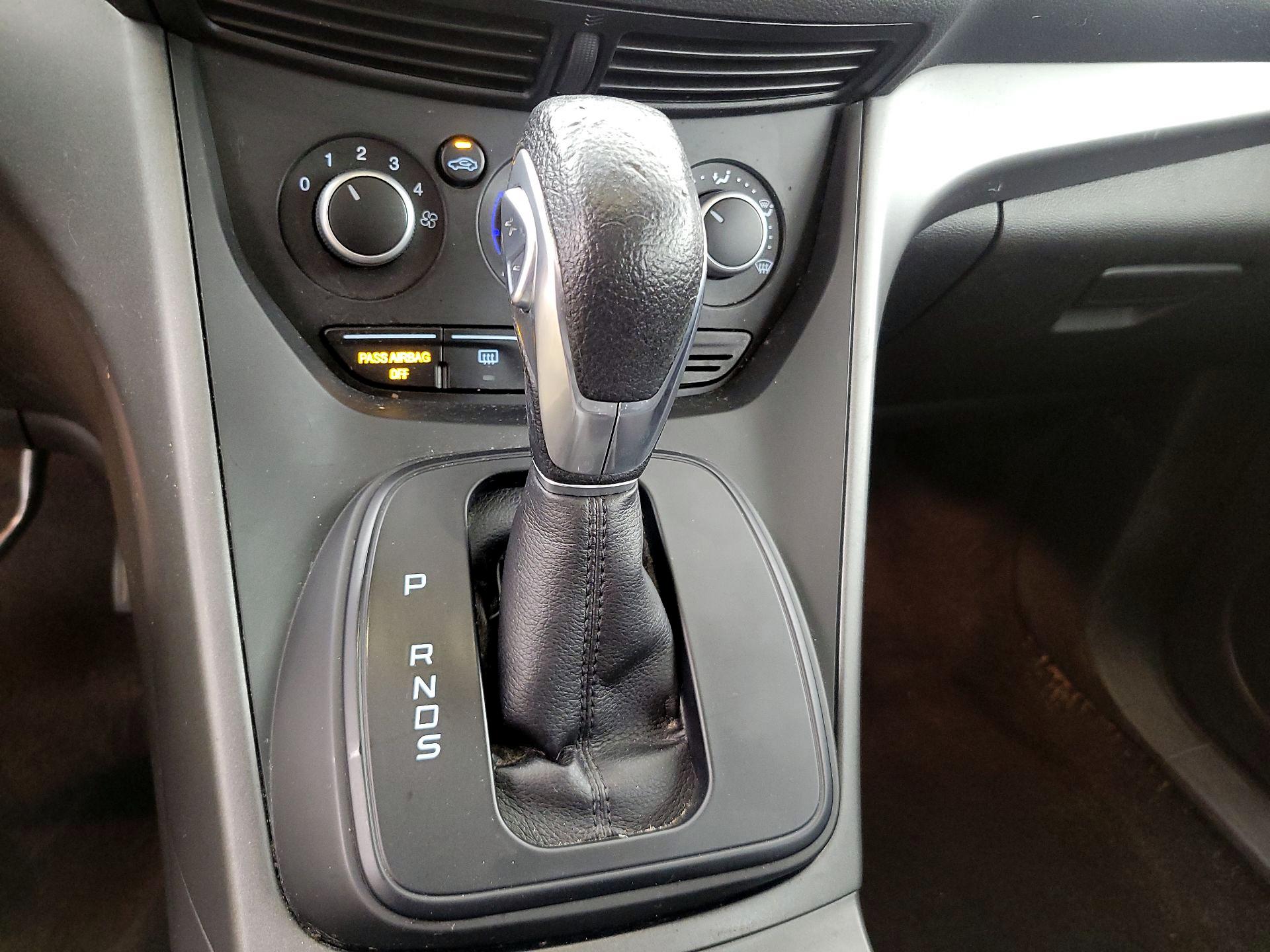 Thumbnail: 2015 Ford Escape - 17