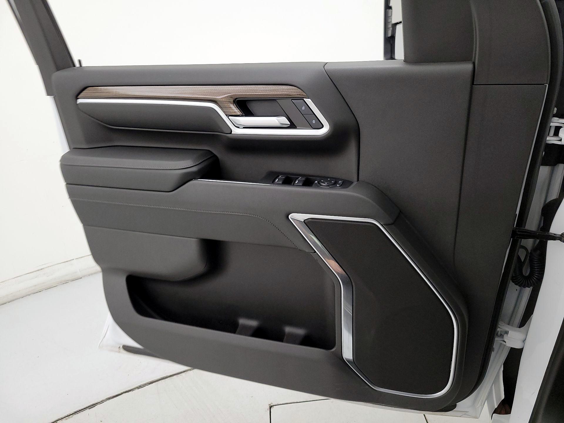 Thumbnail: 2024 Chevrolet Silverado 2500 - 12