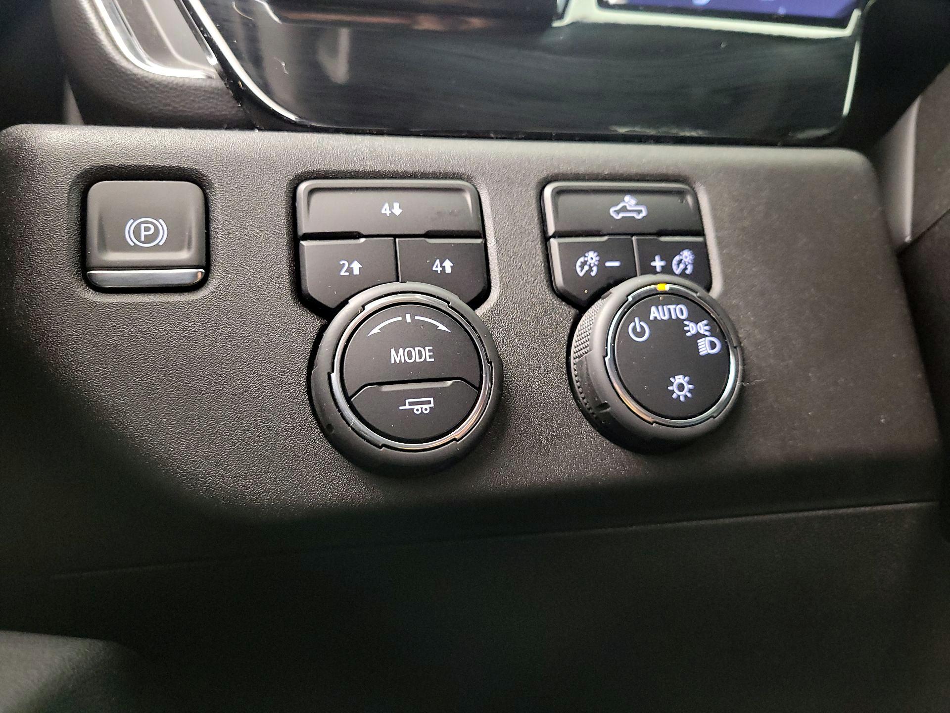 Thumbnail: 2024 Chevrolet Silverado 2500 - 13