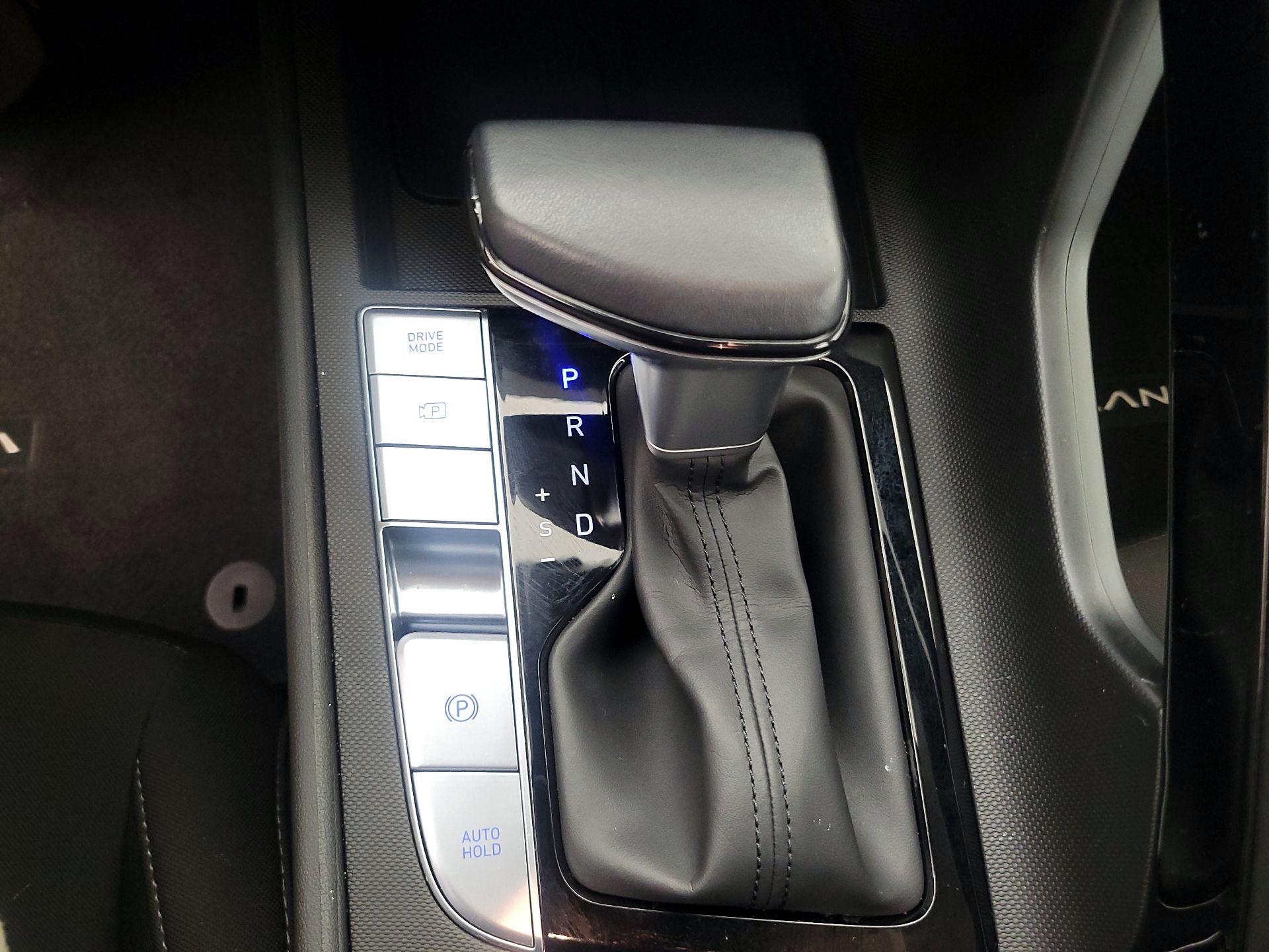 Thumbnail: 2025 Hyundai Elantra - 17