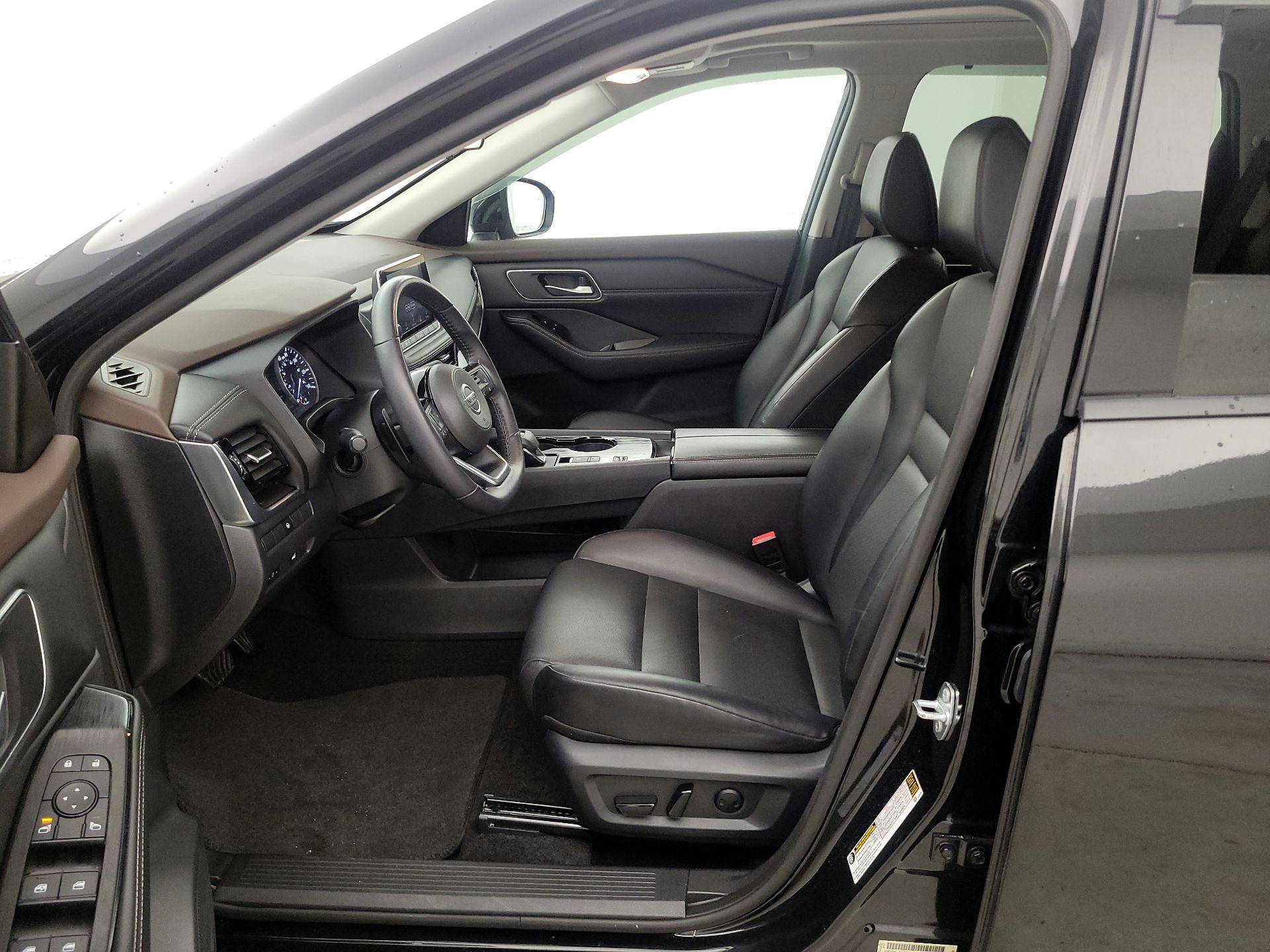 Thumbnail: 2021 Nissan Rogue - 11