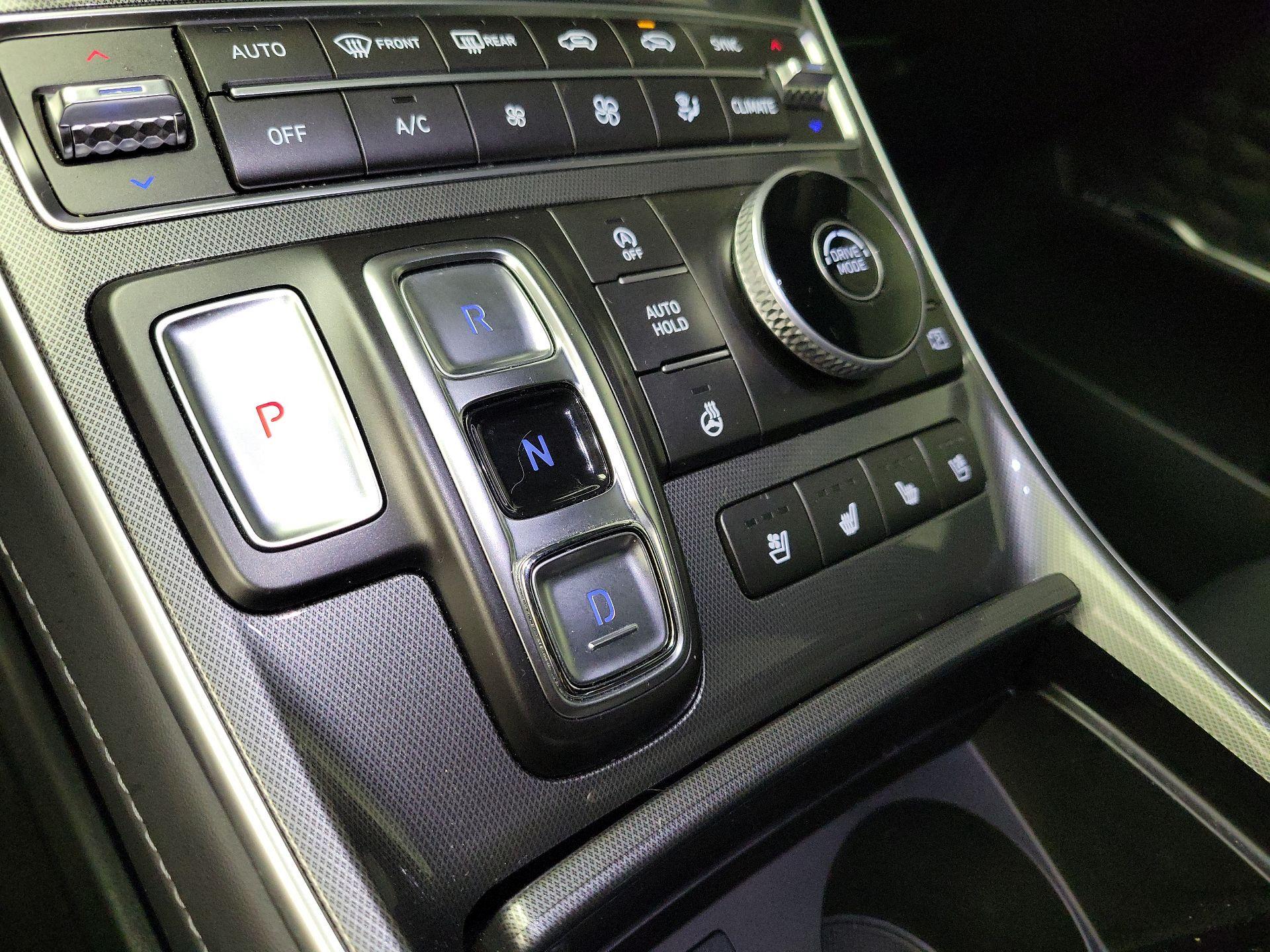 Thumbnail: 2023 Hyundai Santa Fe - 18