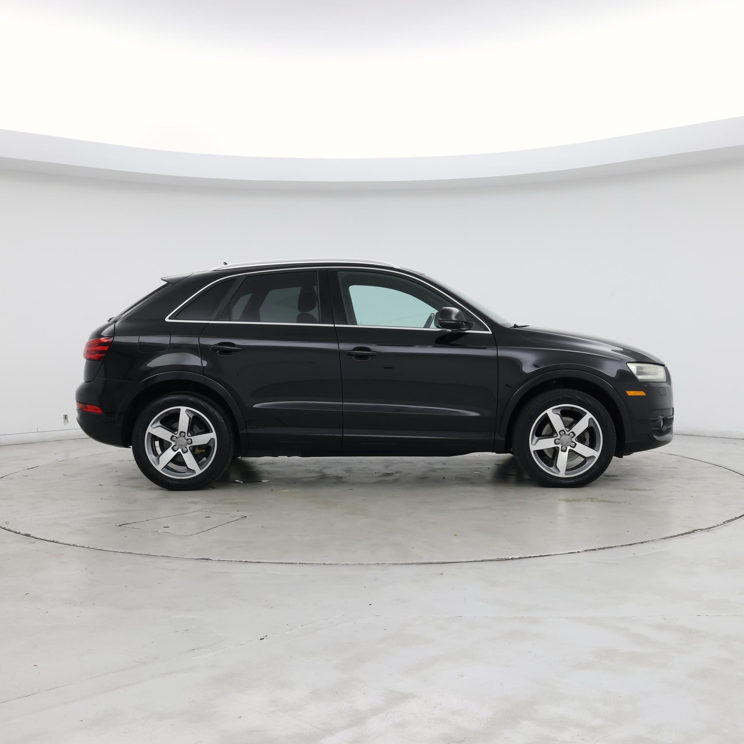 Thumbnail: 2015 Audi Q3 - 7