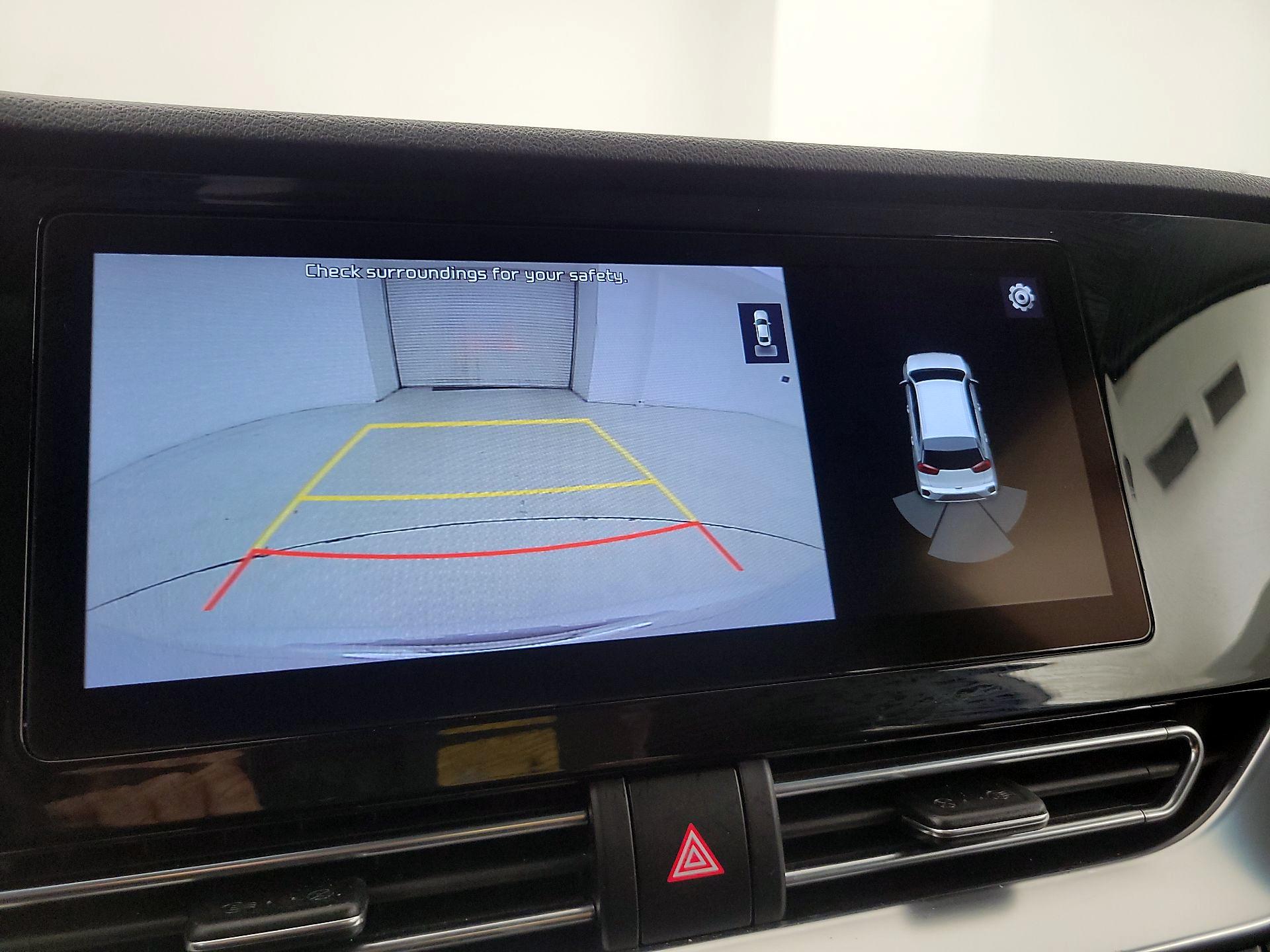 Thumbnail: 2021 Kia Niro - 15