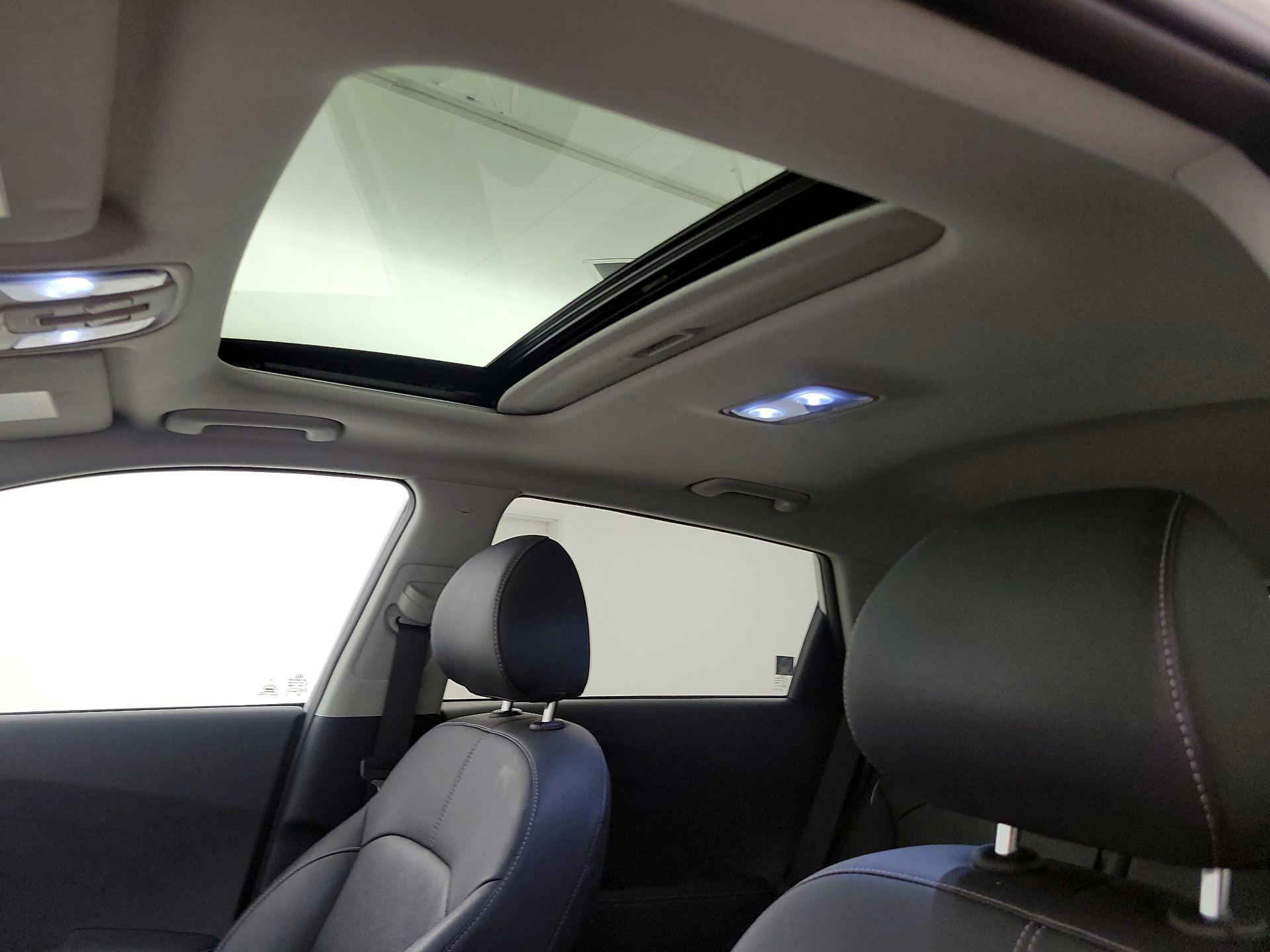 Thumbnail: 2021 Kia Niro - 20