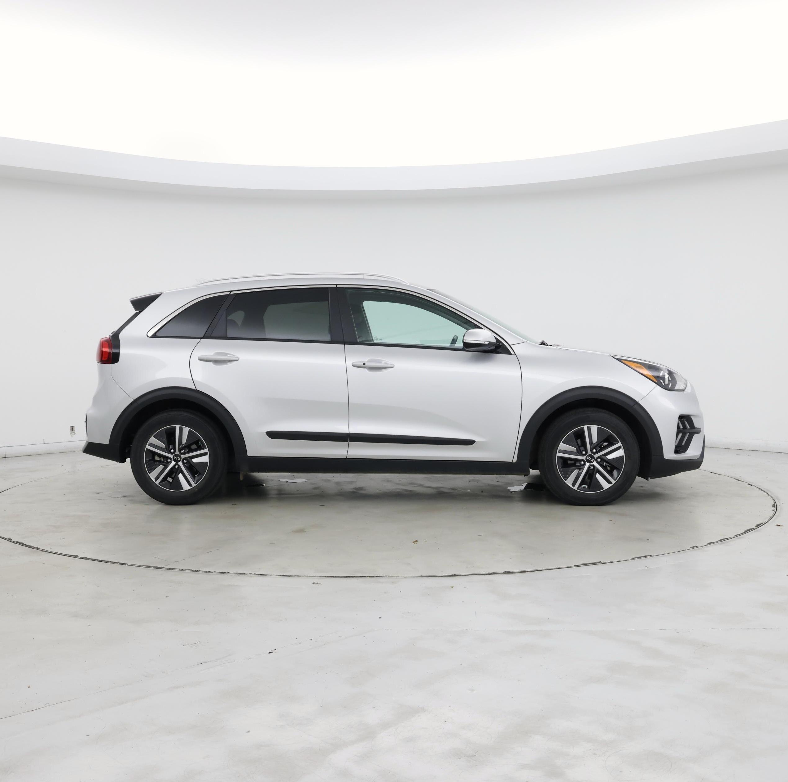 Thumbnail: 2021 Kia Niro - 7