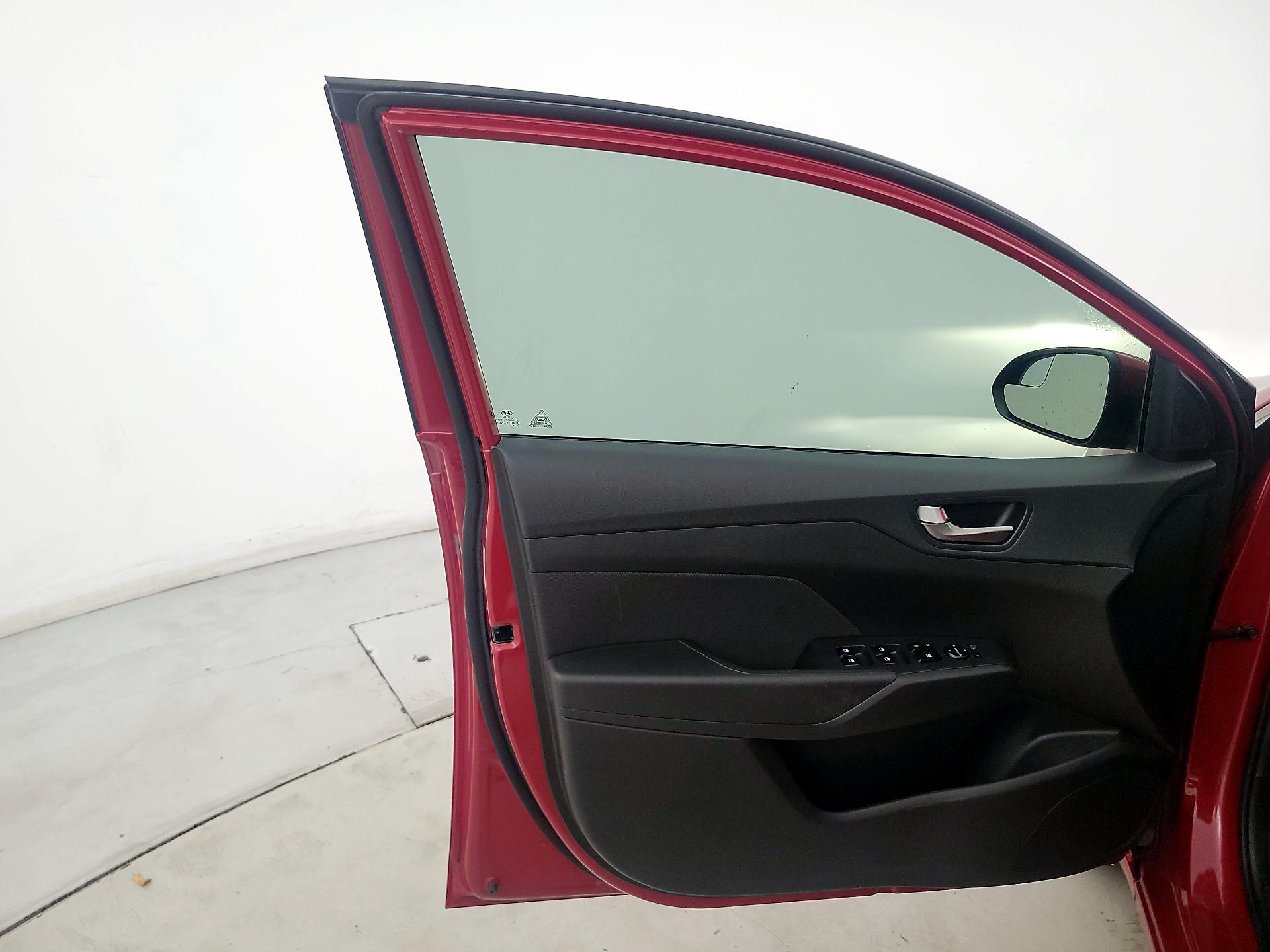 Thumbnail: 2022 Hyundai Accent - 12