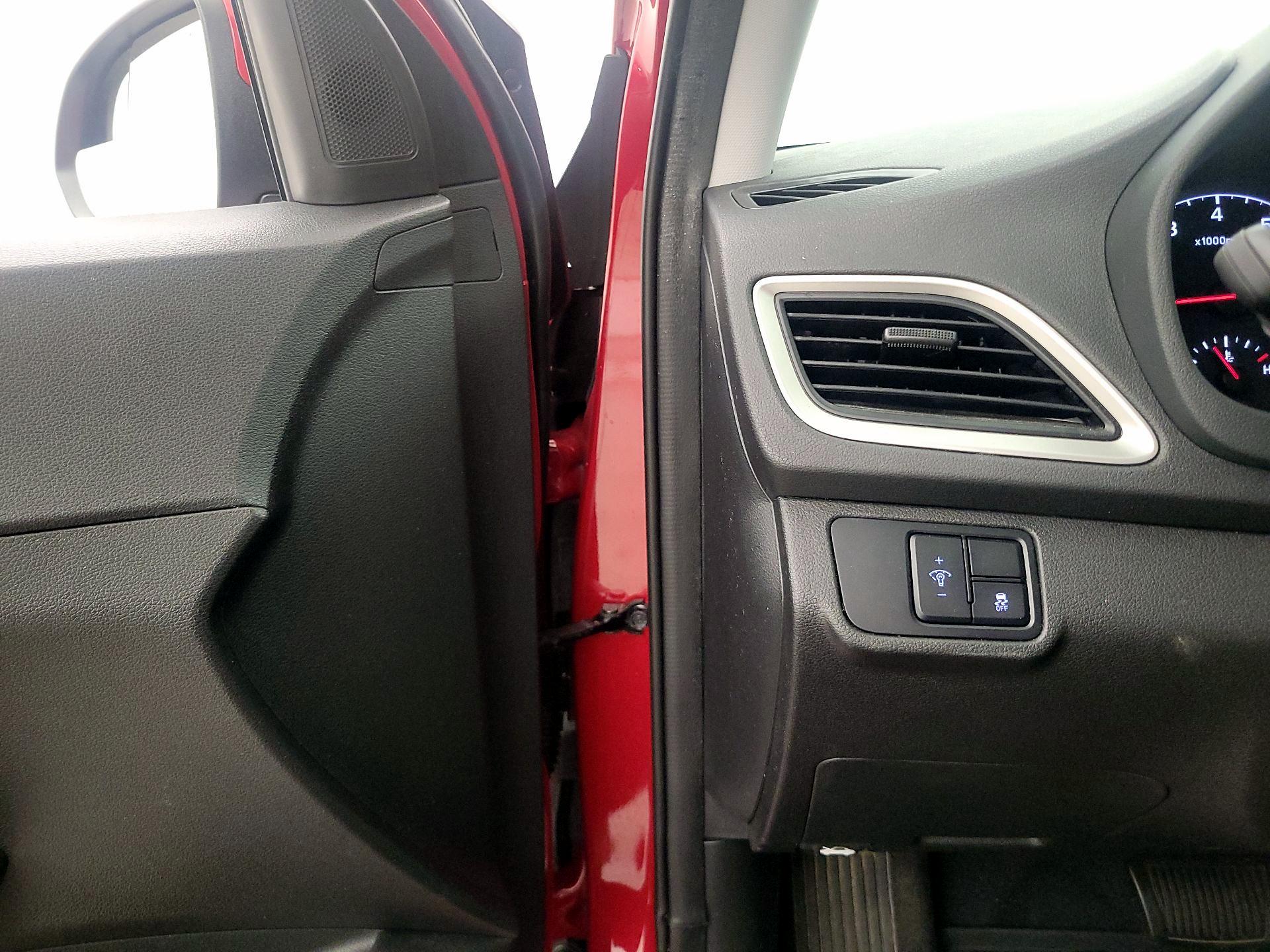 Thumbnail: 2022 Hyundai Accent - 13