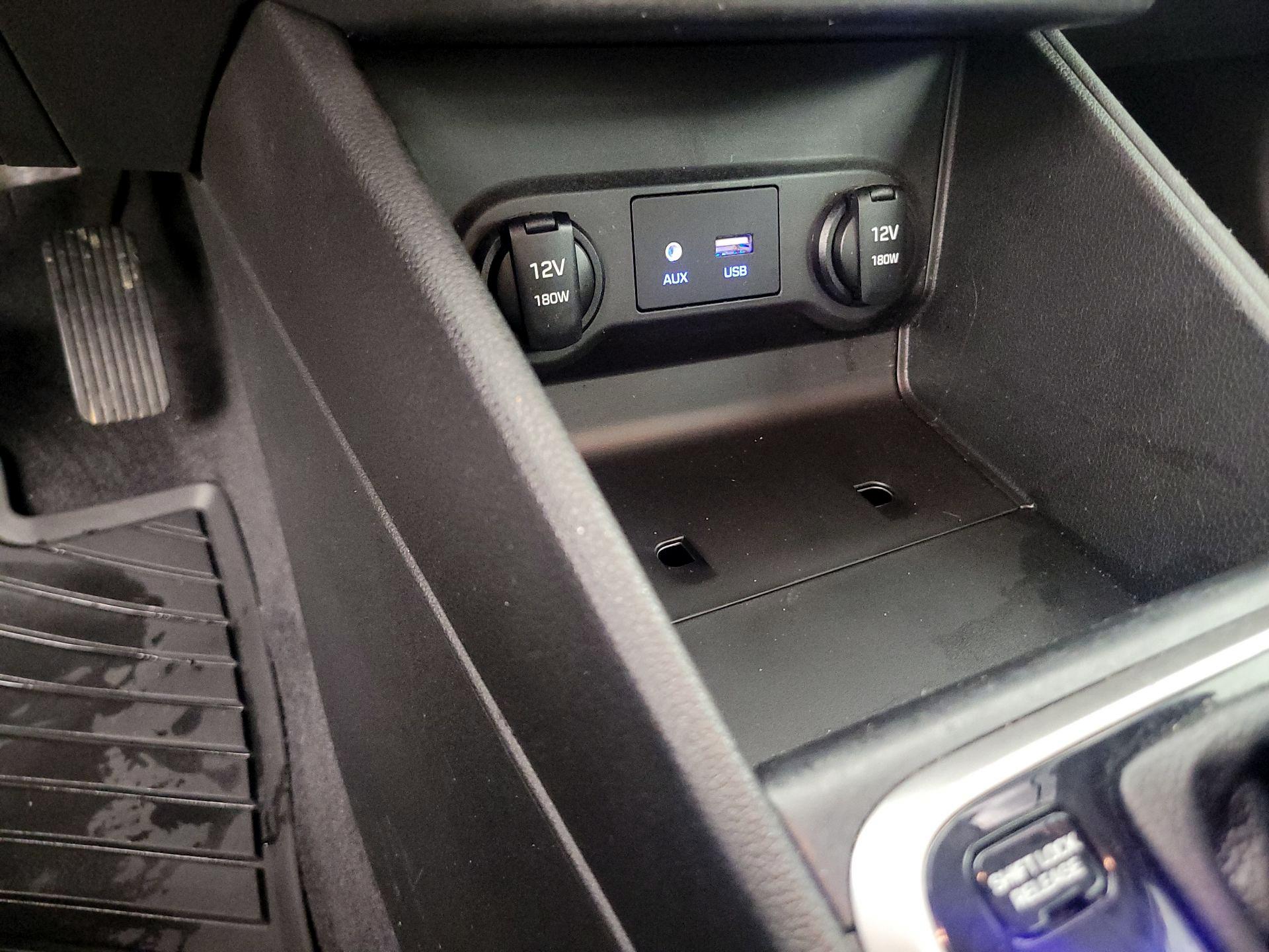 Thumbnail: 2022 Hyundai Accent - 18