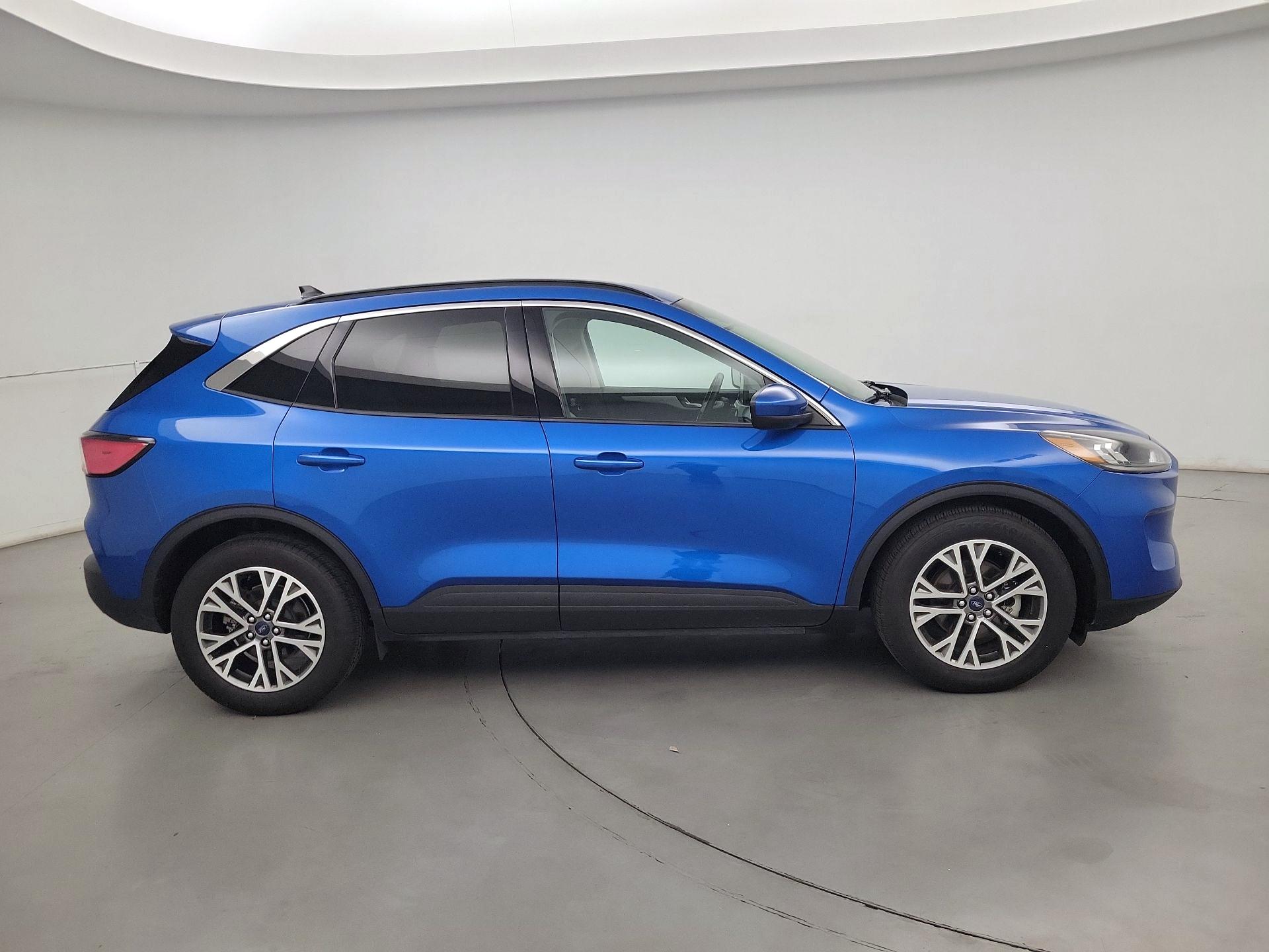 Thumbnail: 2020 Ford Escape - 4