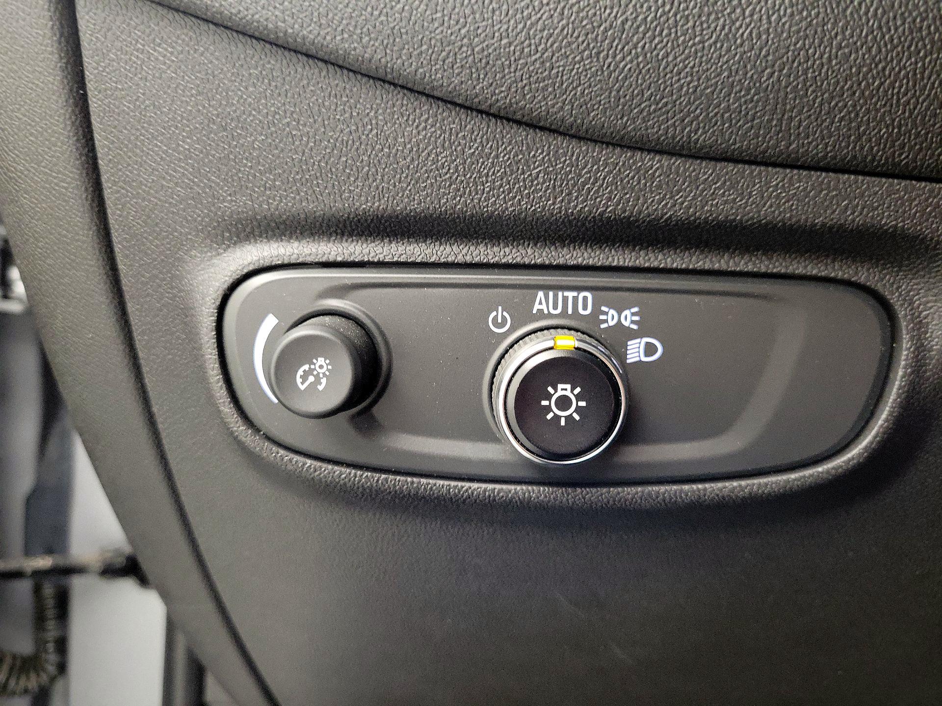 Thumbnail: 2024 Chevrolet Equinox - 11