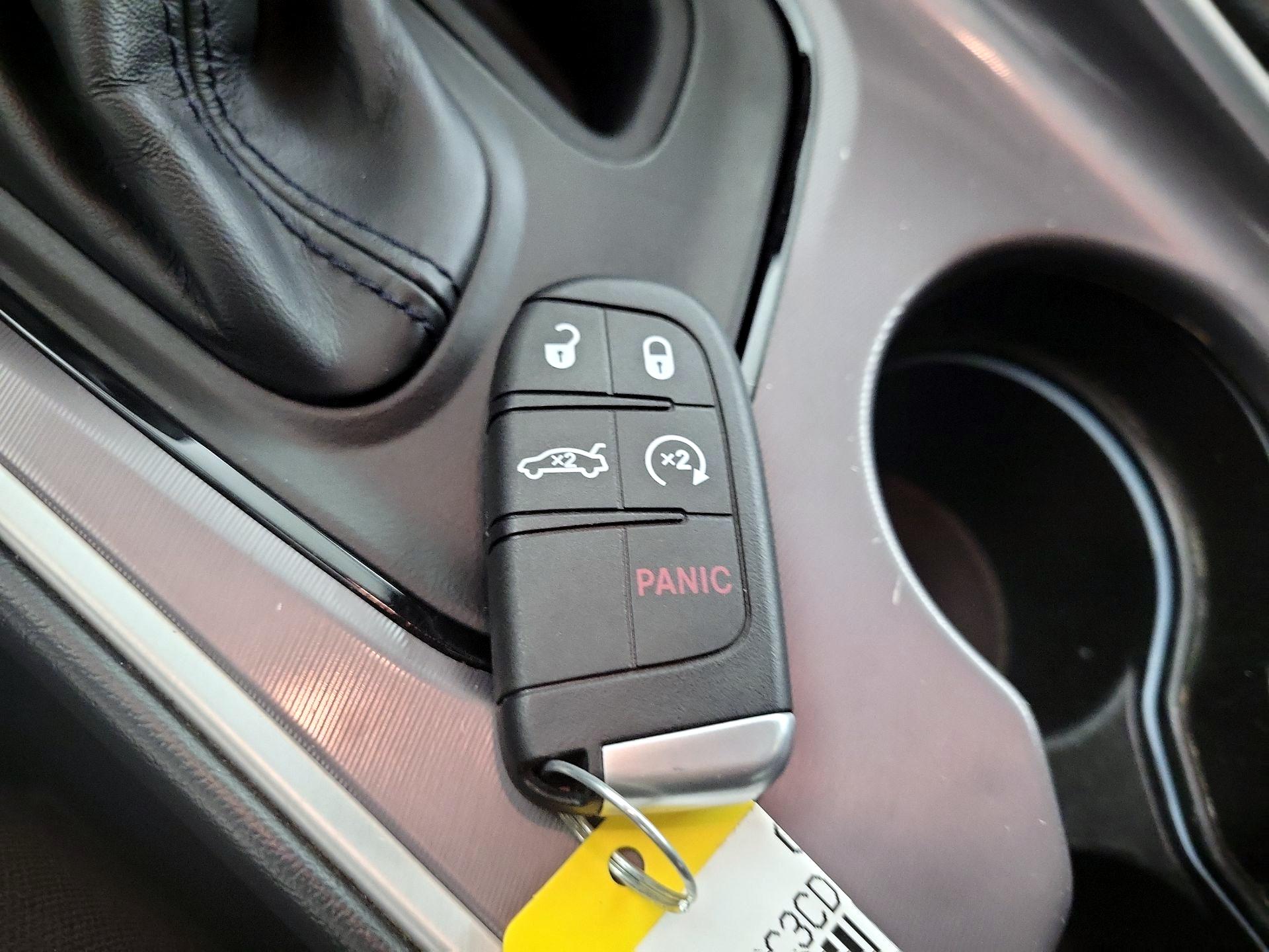 Thumbnail: 2022 Dodge Challenger - 17