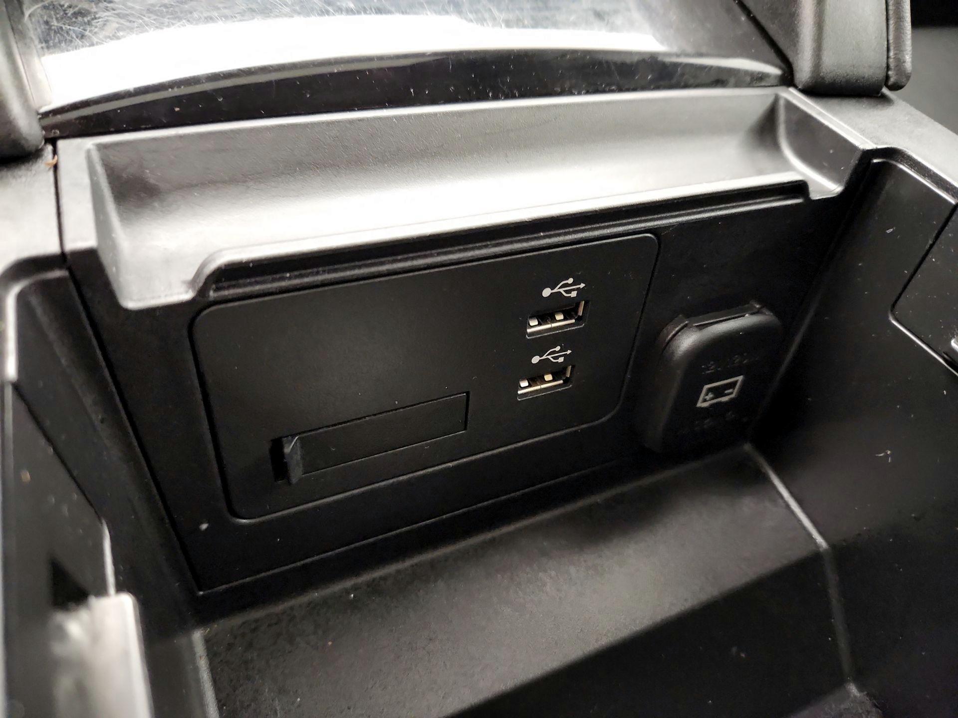 Thumbnail: 2021 Mazda Mazda3 - 17