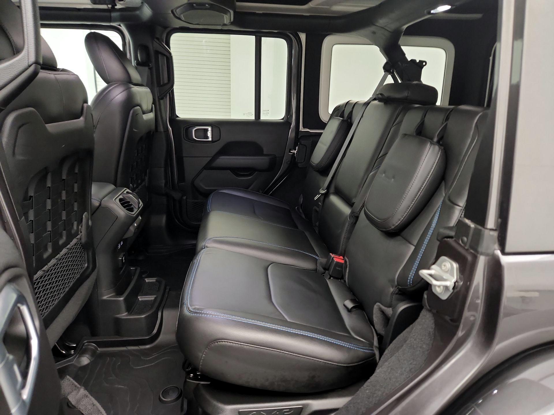 Thumbnail: 2021 Jeep Wrangler - 18