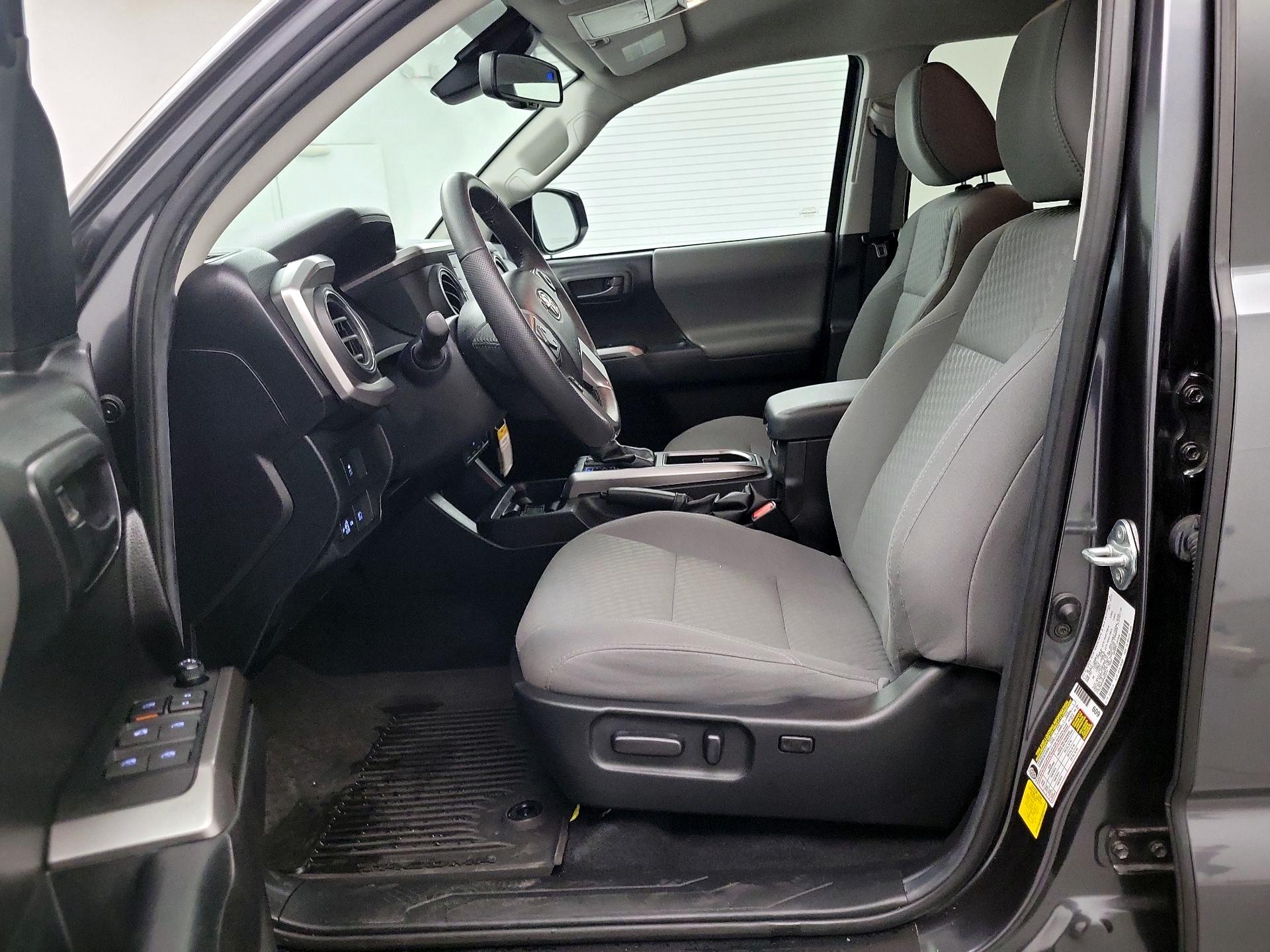 Thumbnail: 2022 Toyota Tacoma - 9