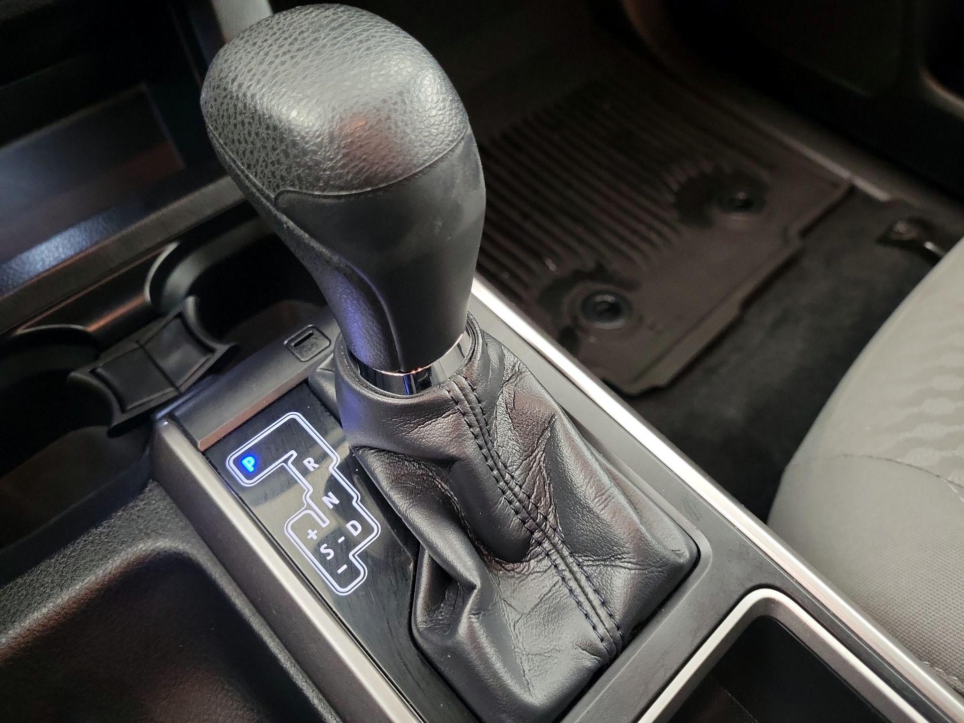 Thumbnail: 2022 Toyota Tacoma - 15