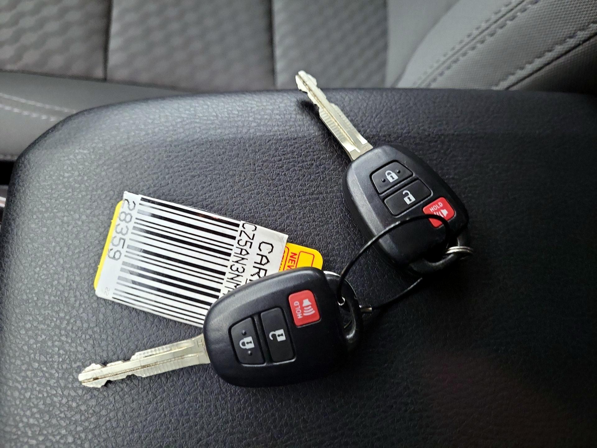 Thumbnail: 2022 Toyota Tacoma - 20