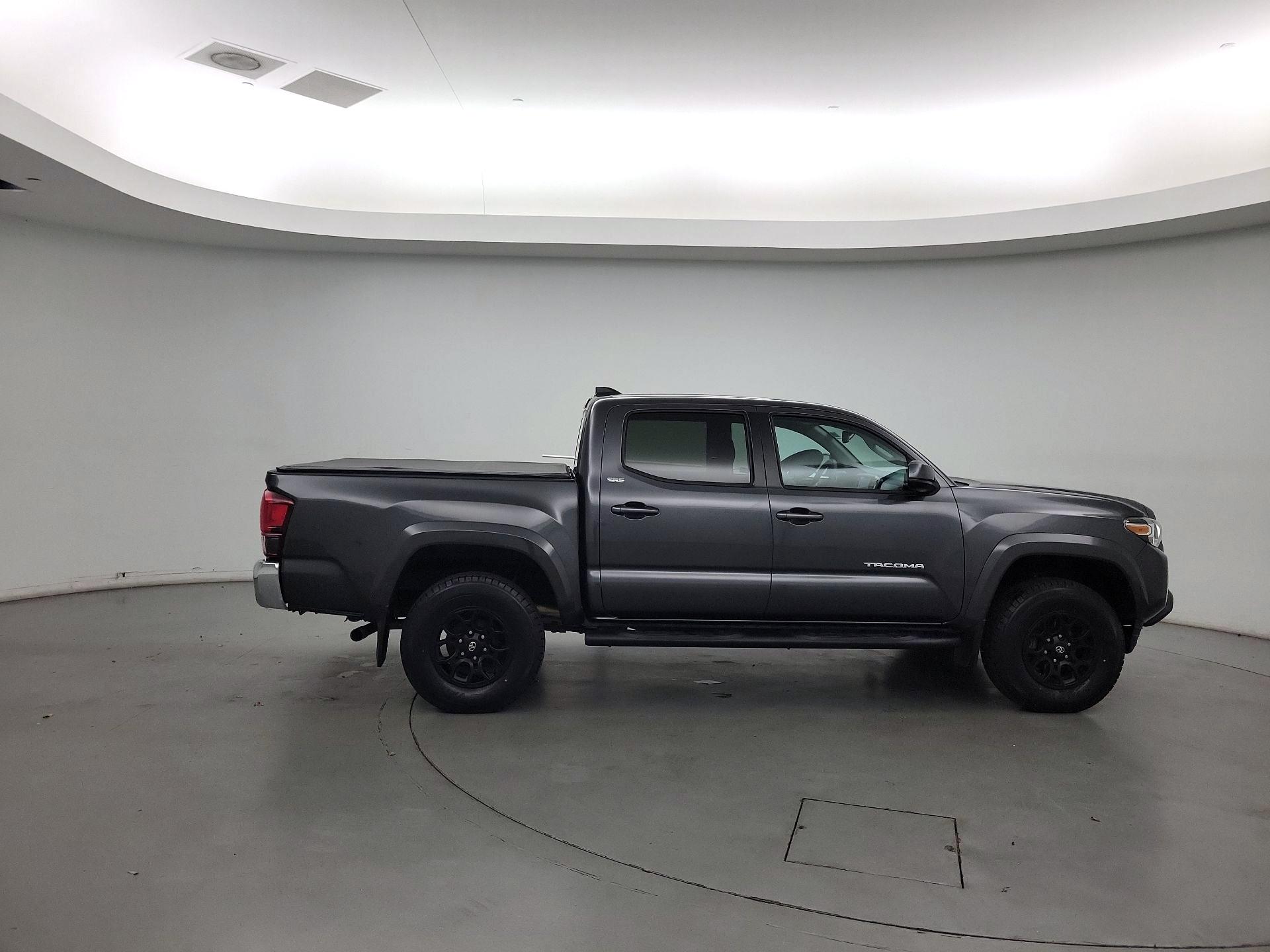 Thumbnail: 2022 Toyota Tacoma - 4