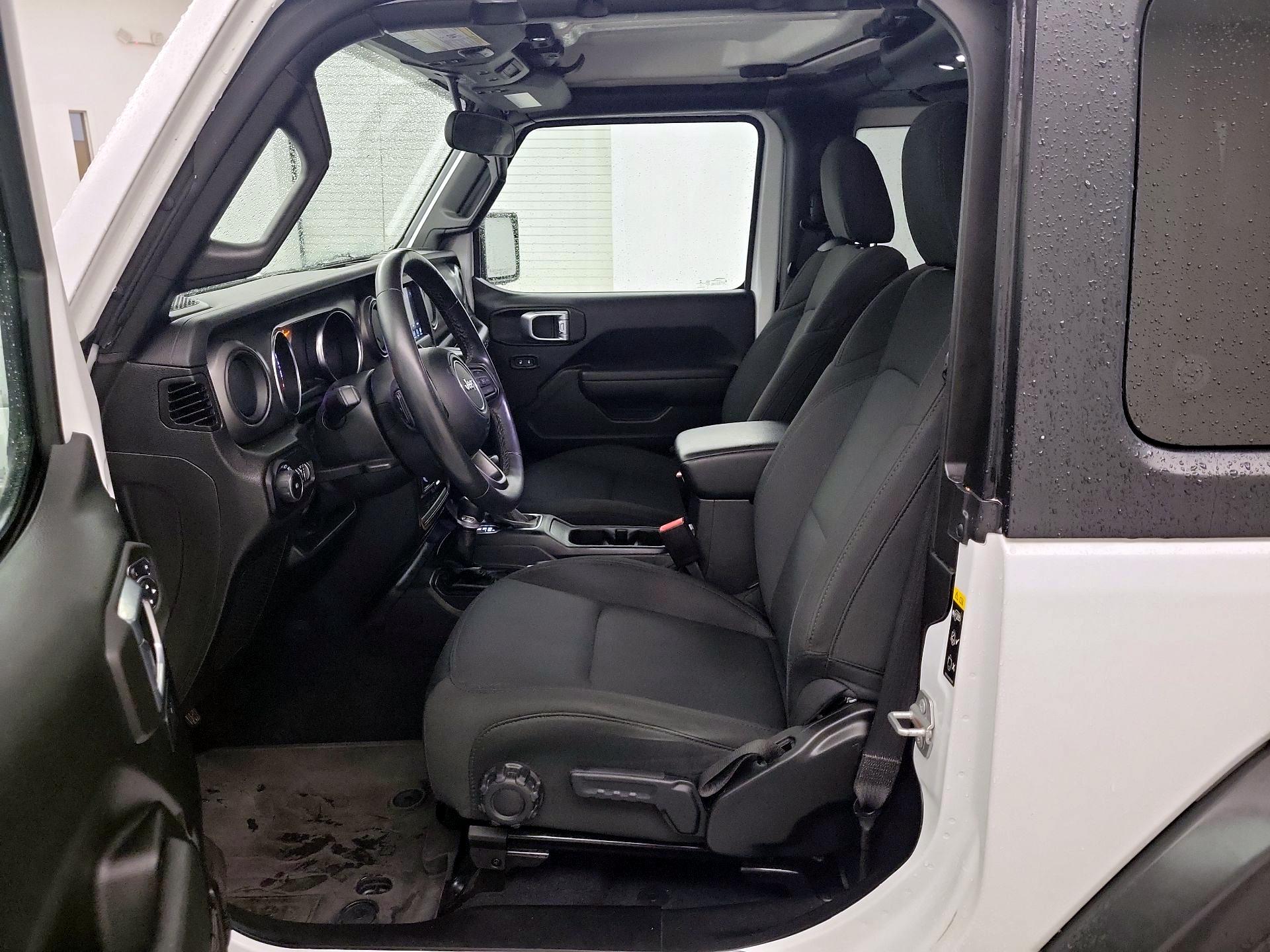 Thumbnail: 2022 Jeep Wrangler - 9