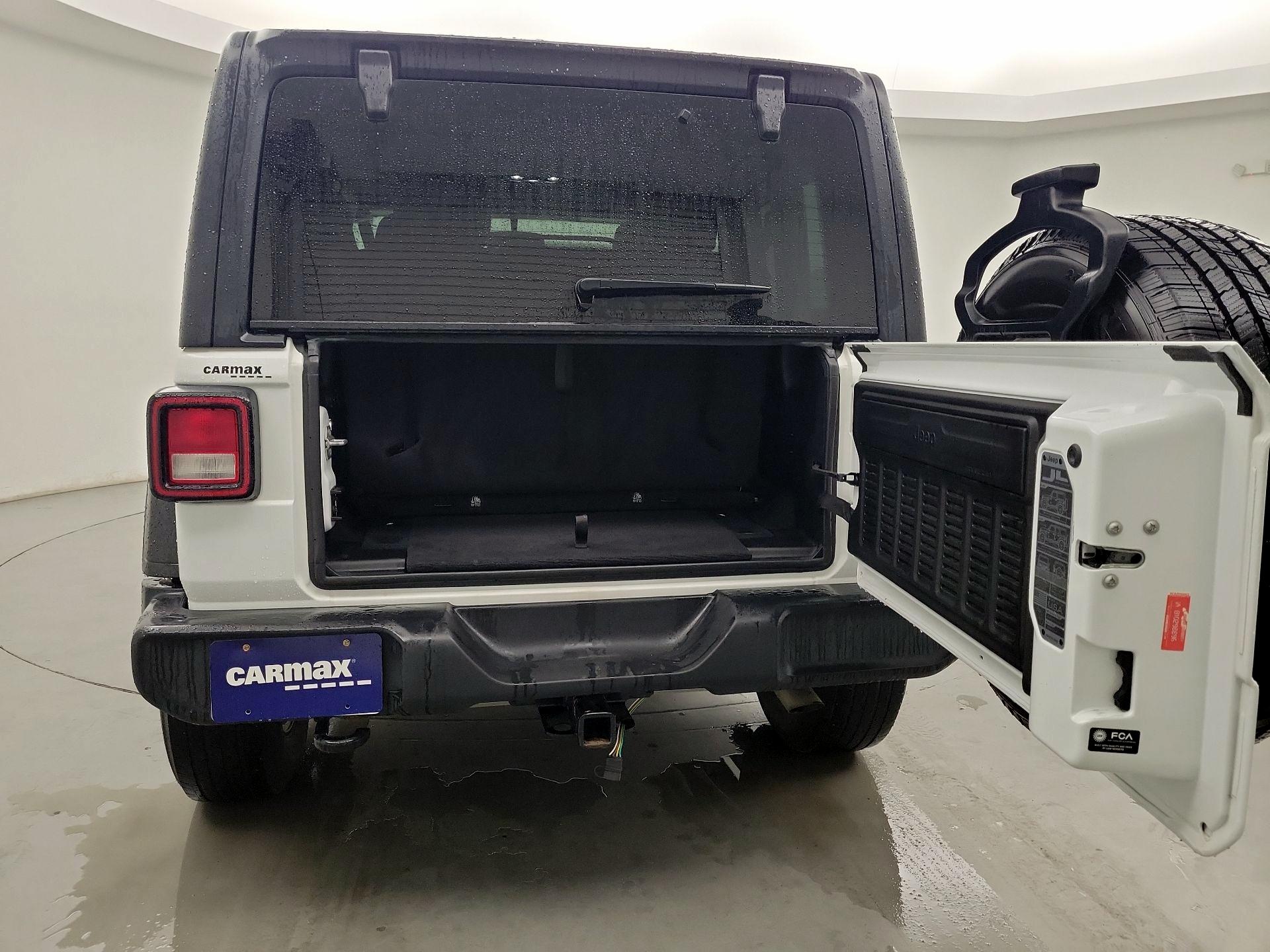 Thumbnail: 2022 Jeep Wrangler - 18