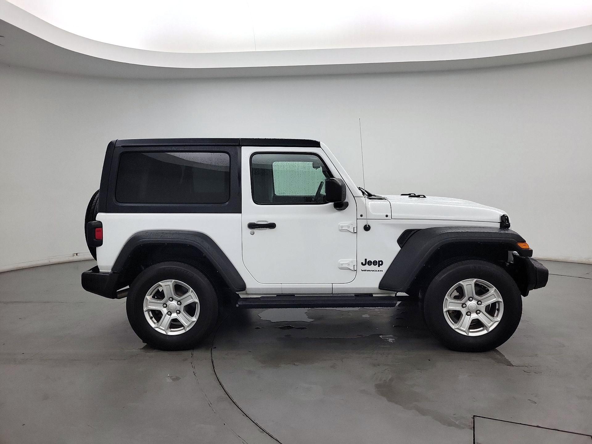 Thumbnail: 2022 Jeep Wrangler - 4