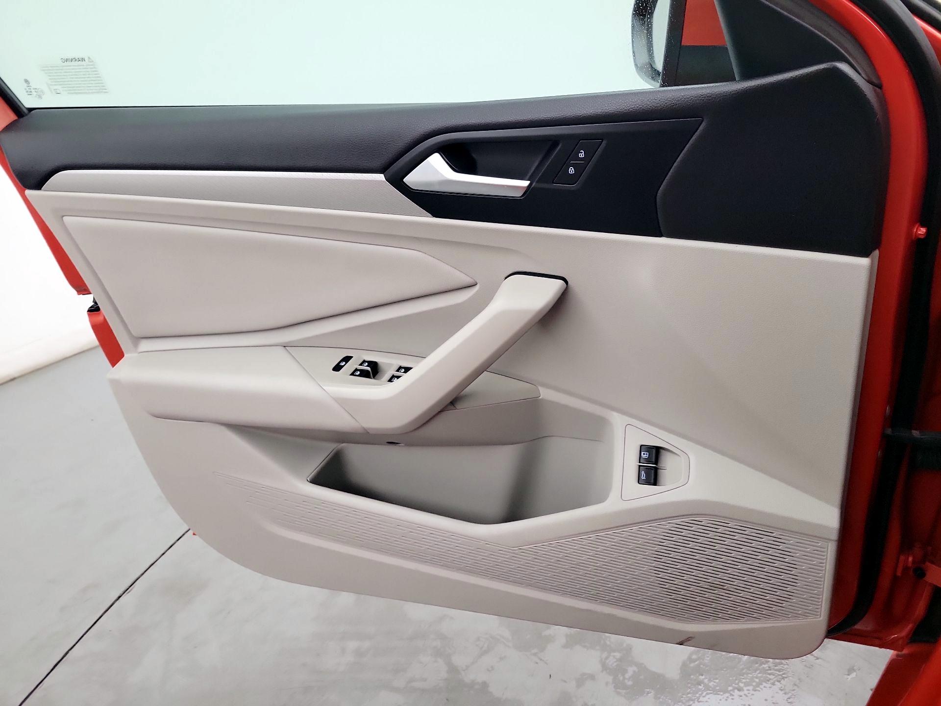 Thumbnail: 2020 Volkswagen Jetta - 10