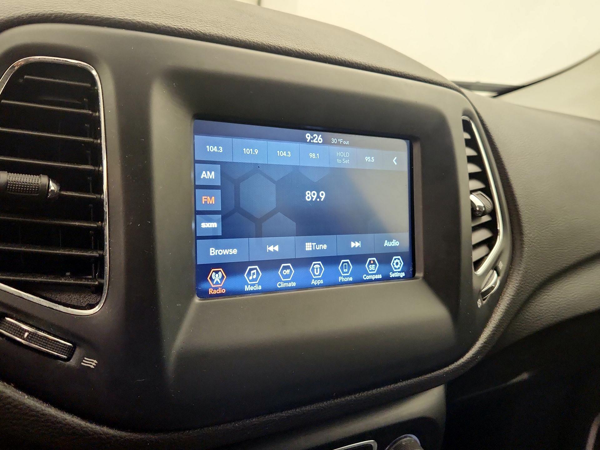 Thumbnail: 2021 Jeep Compass - 15