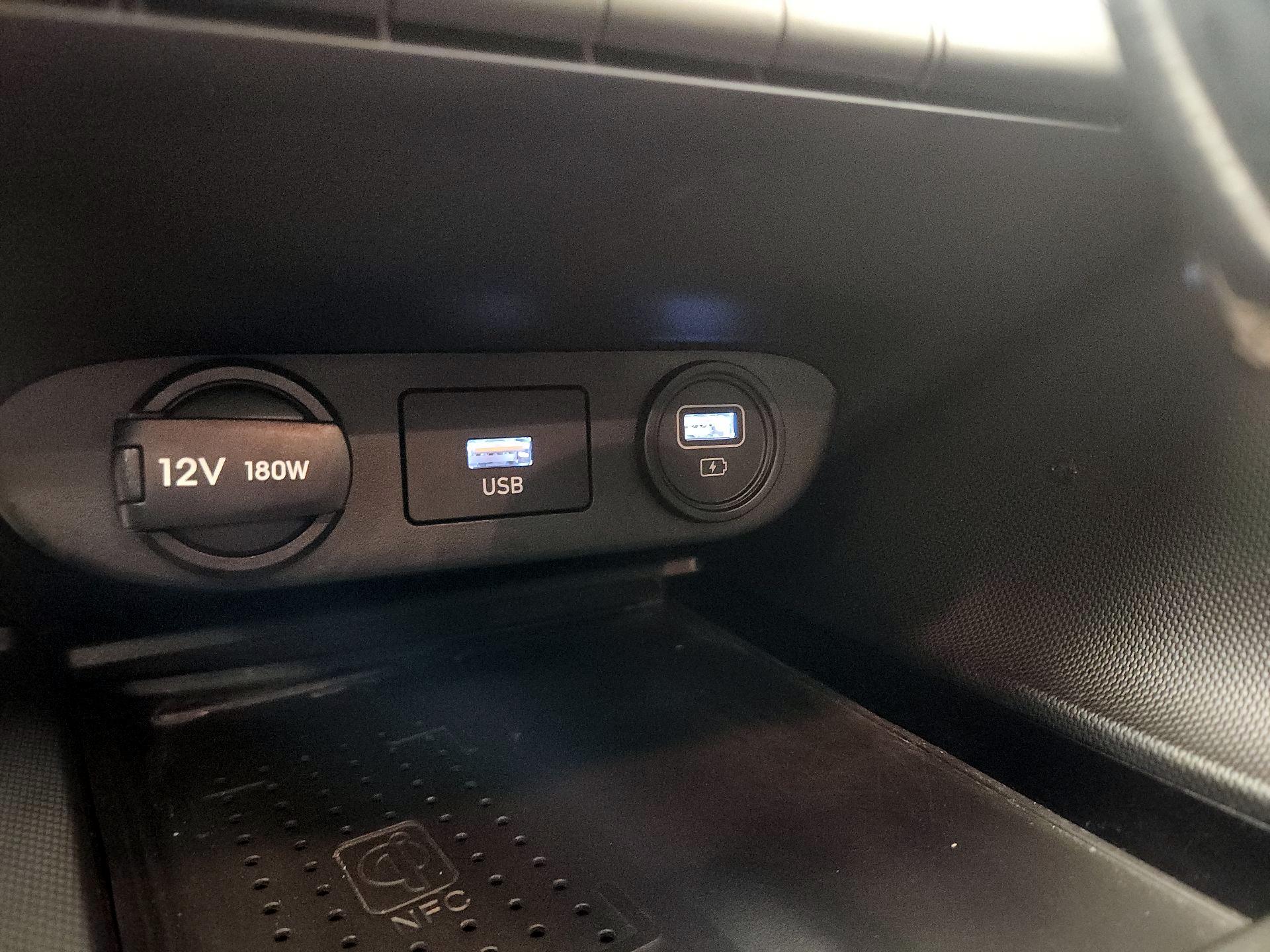 Thumbnail: 2023 Hyundai Elantra - 17