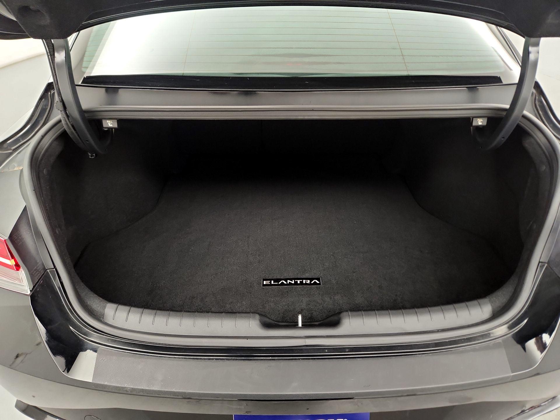 Thumbnail: 2023 Hyundai Elantra - 20