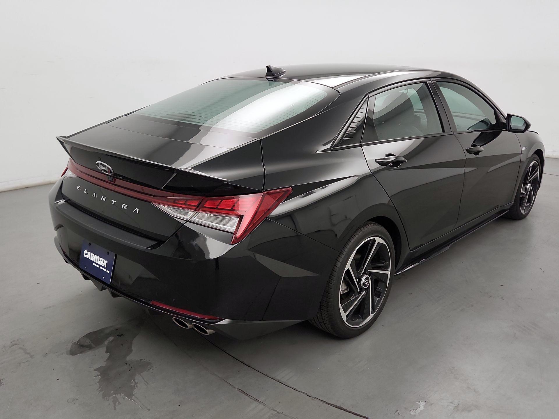 Thumbnail: 2023 Hyundai Elantra - 5