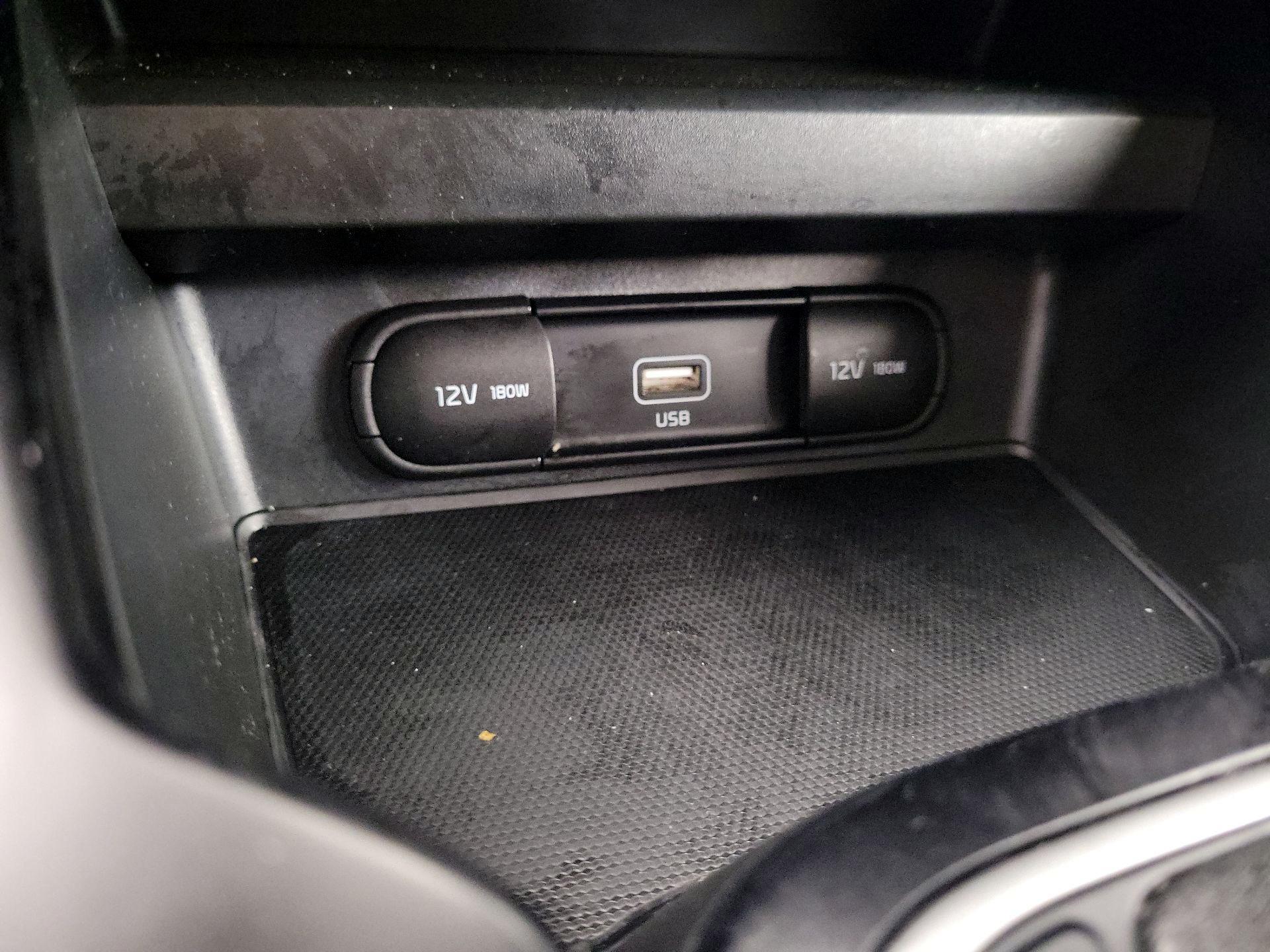 Thumbnail: 2022 Kia Soul - 16