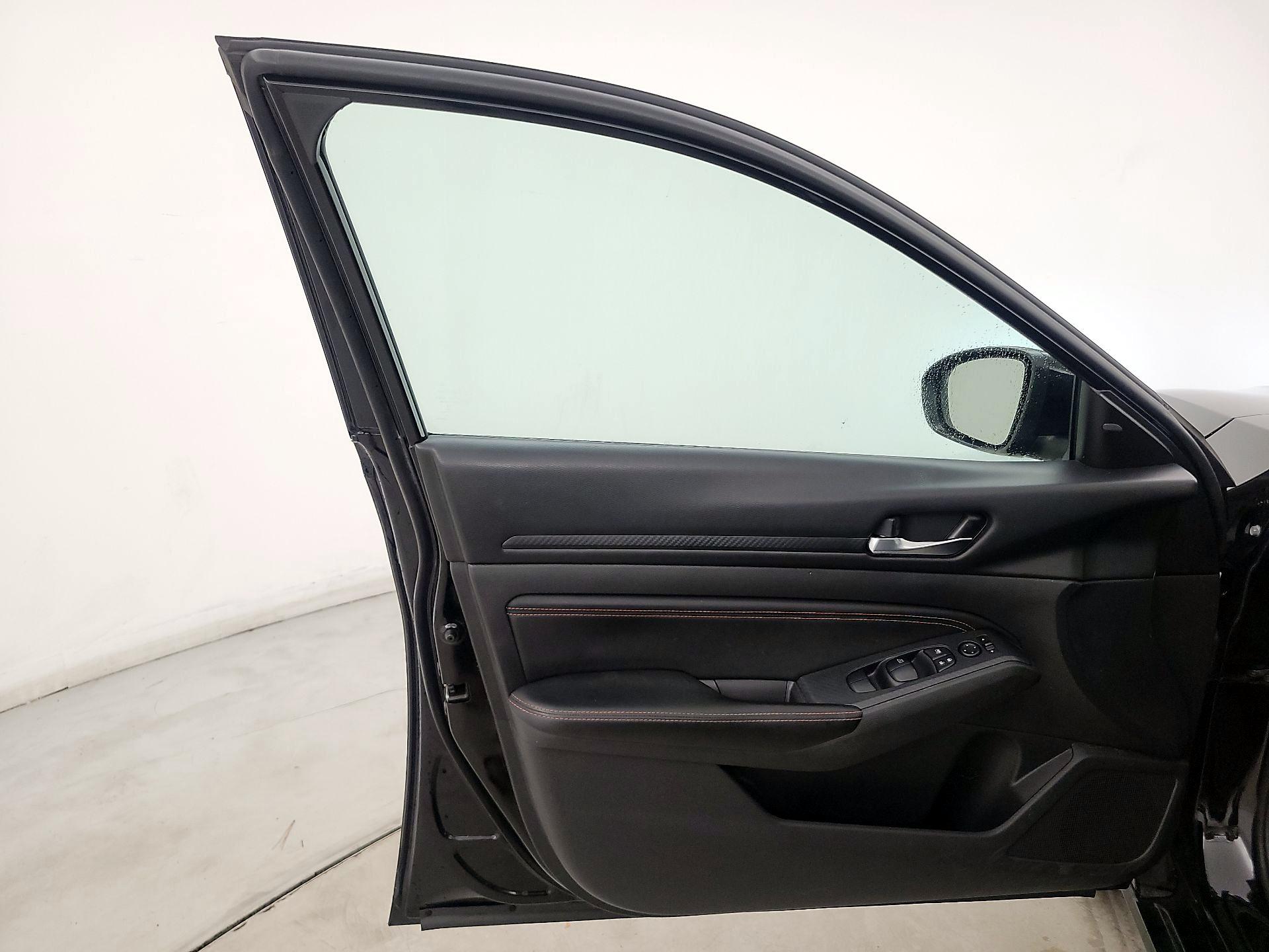 Thumbnail: 2020 Nissan Altima - 12