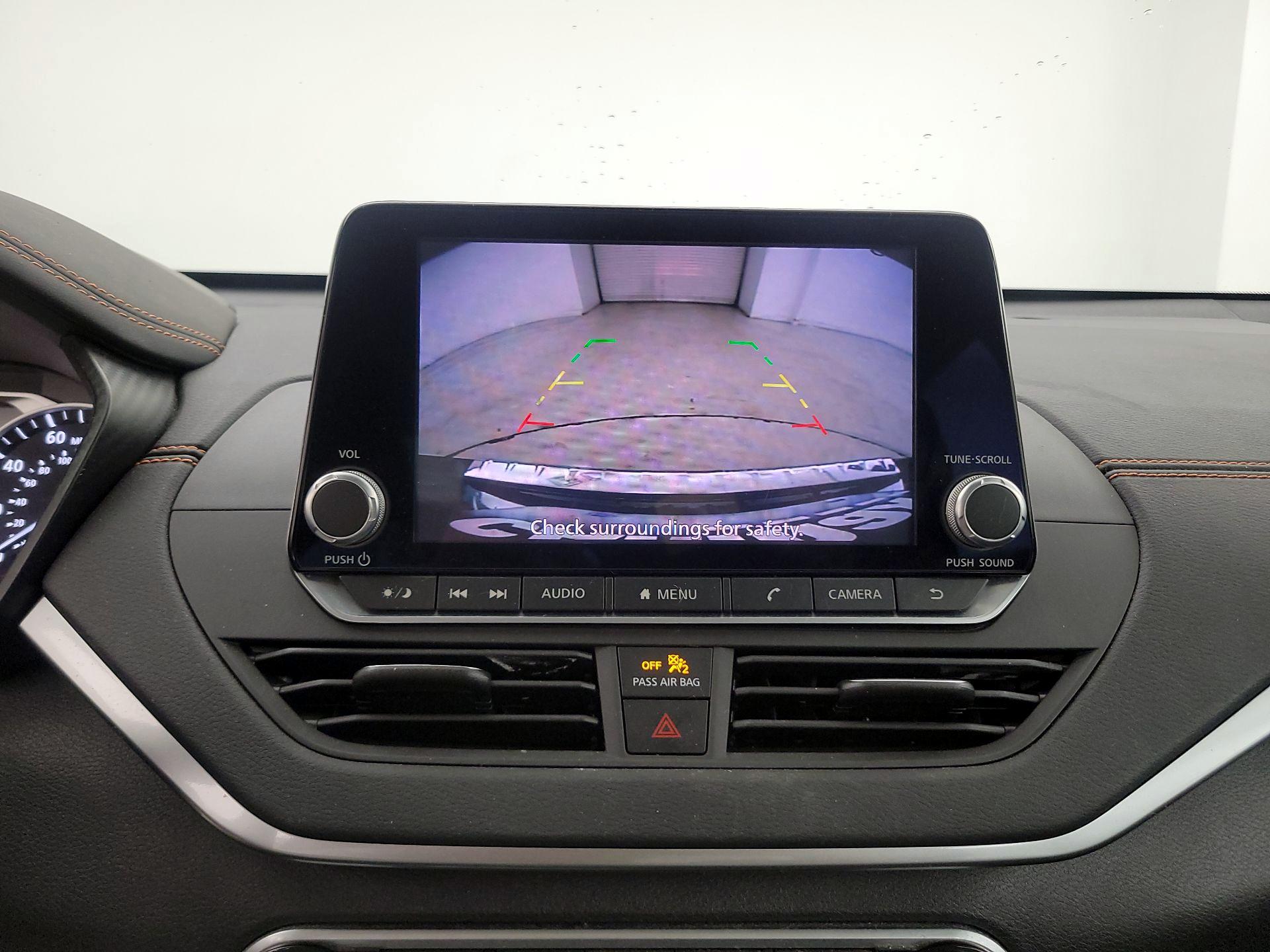 Thumbnail: 2020 Nissan Altima - 14