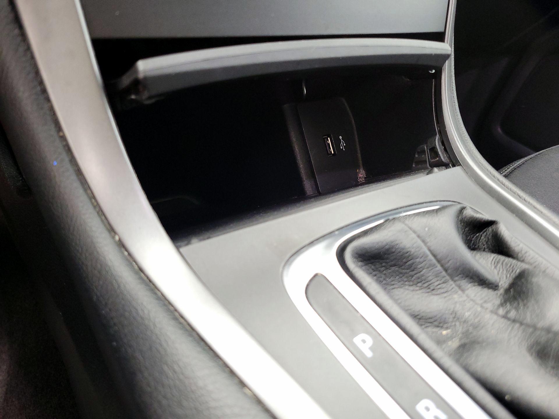 Thumbnail: 2016 Ford Edge - 18