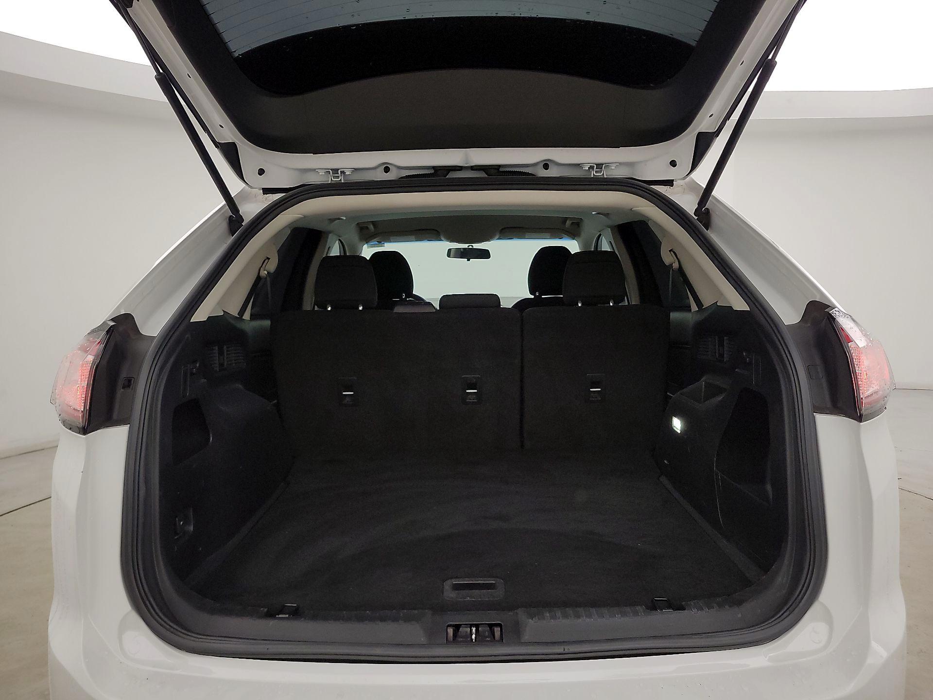 Thumbnail: 2016 Ford Edge - 20