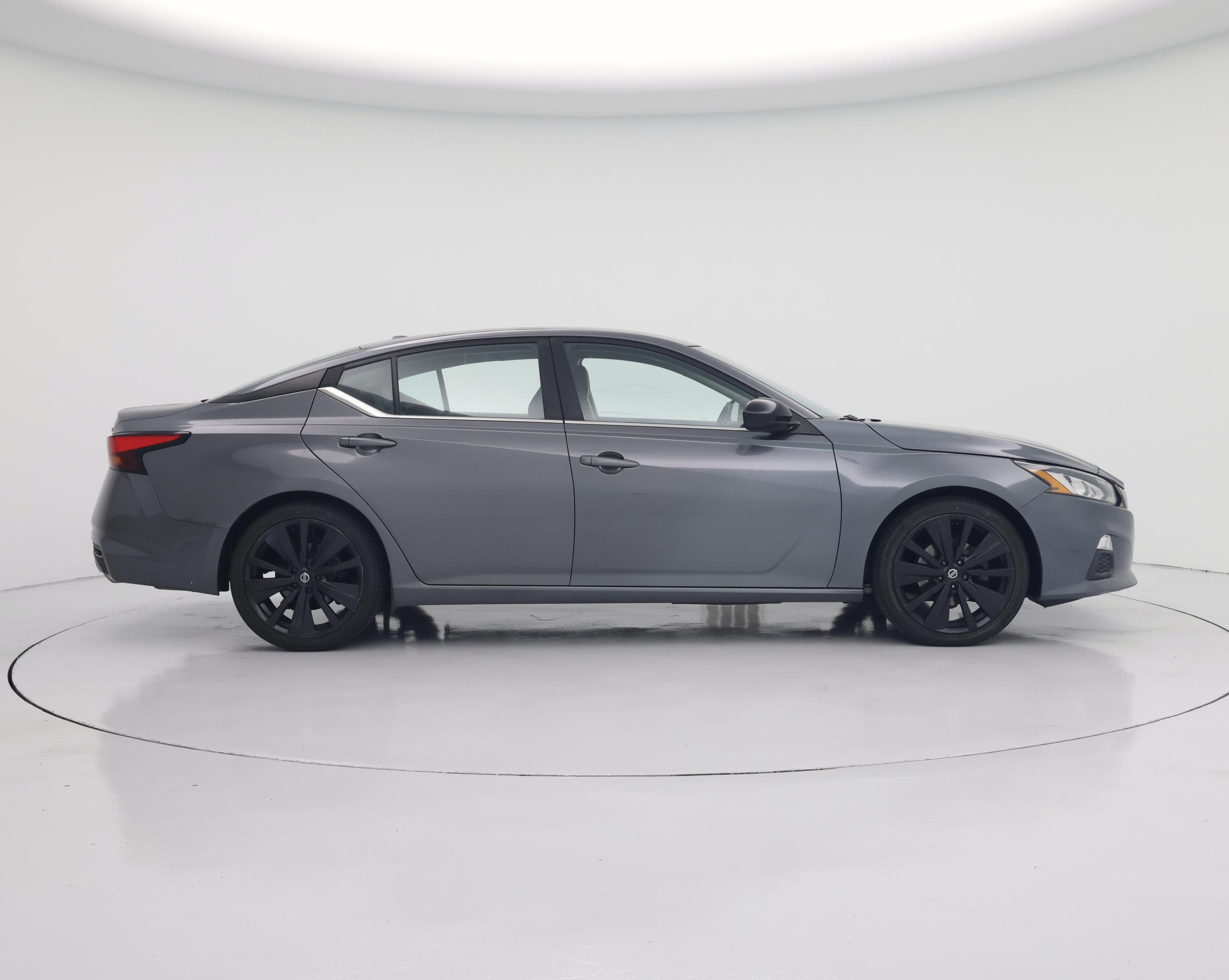 Thumbnail: 2020 Nissan Altima - 7