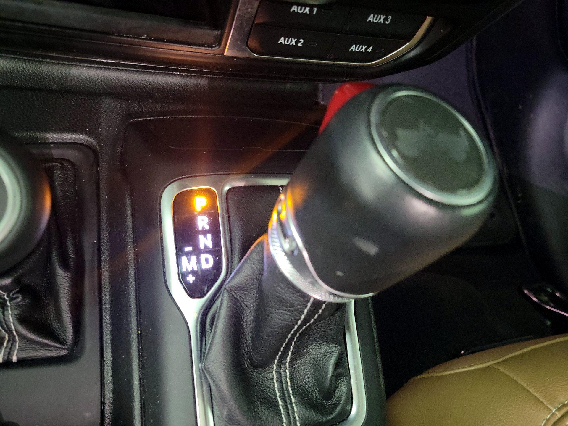 Thumbnail: 2021 Jeep Wrangler - 18