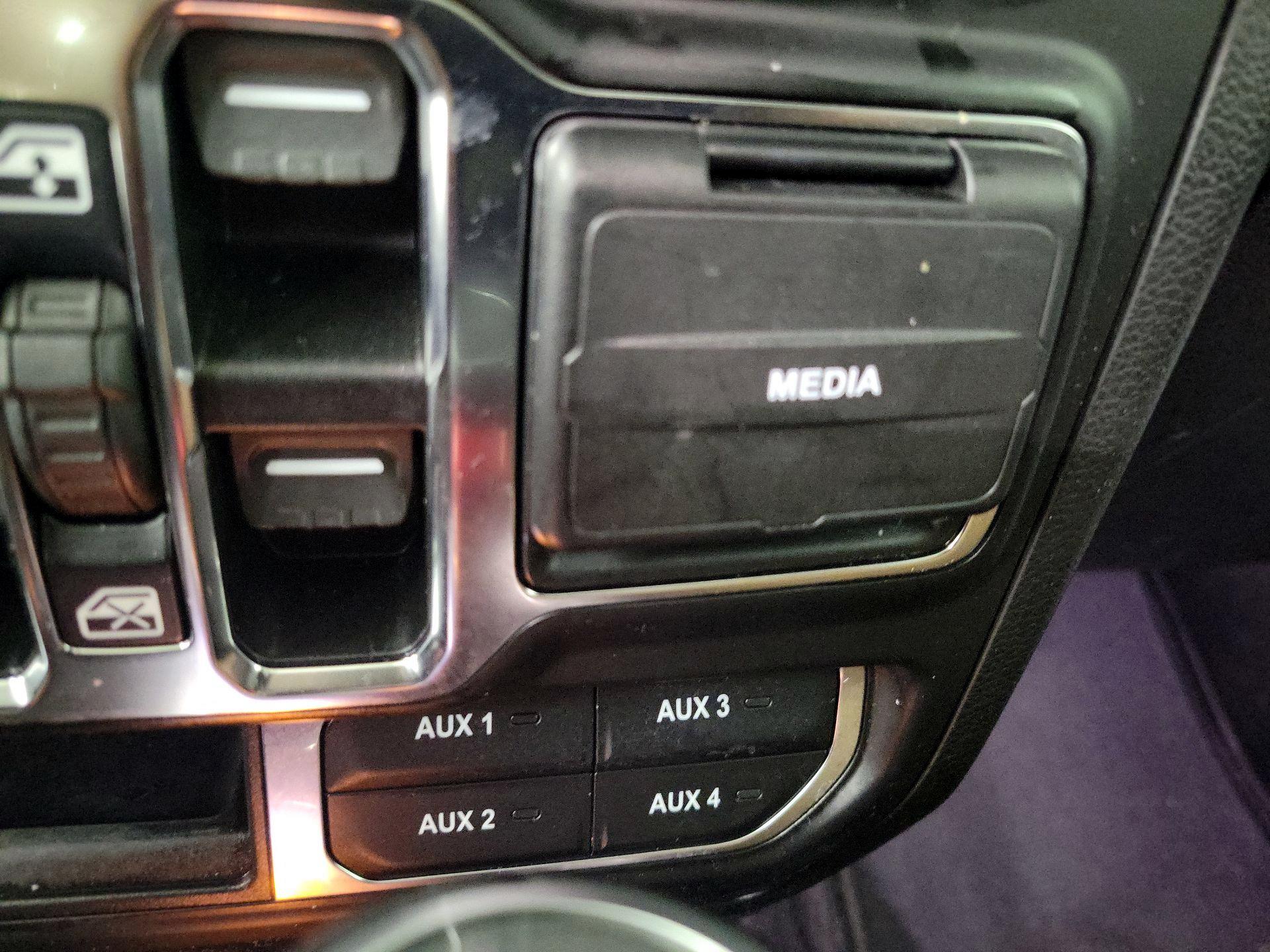 Thumbnail: 2021 Jeep Wrangler - 19