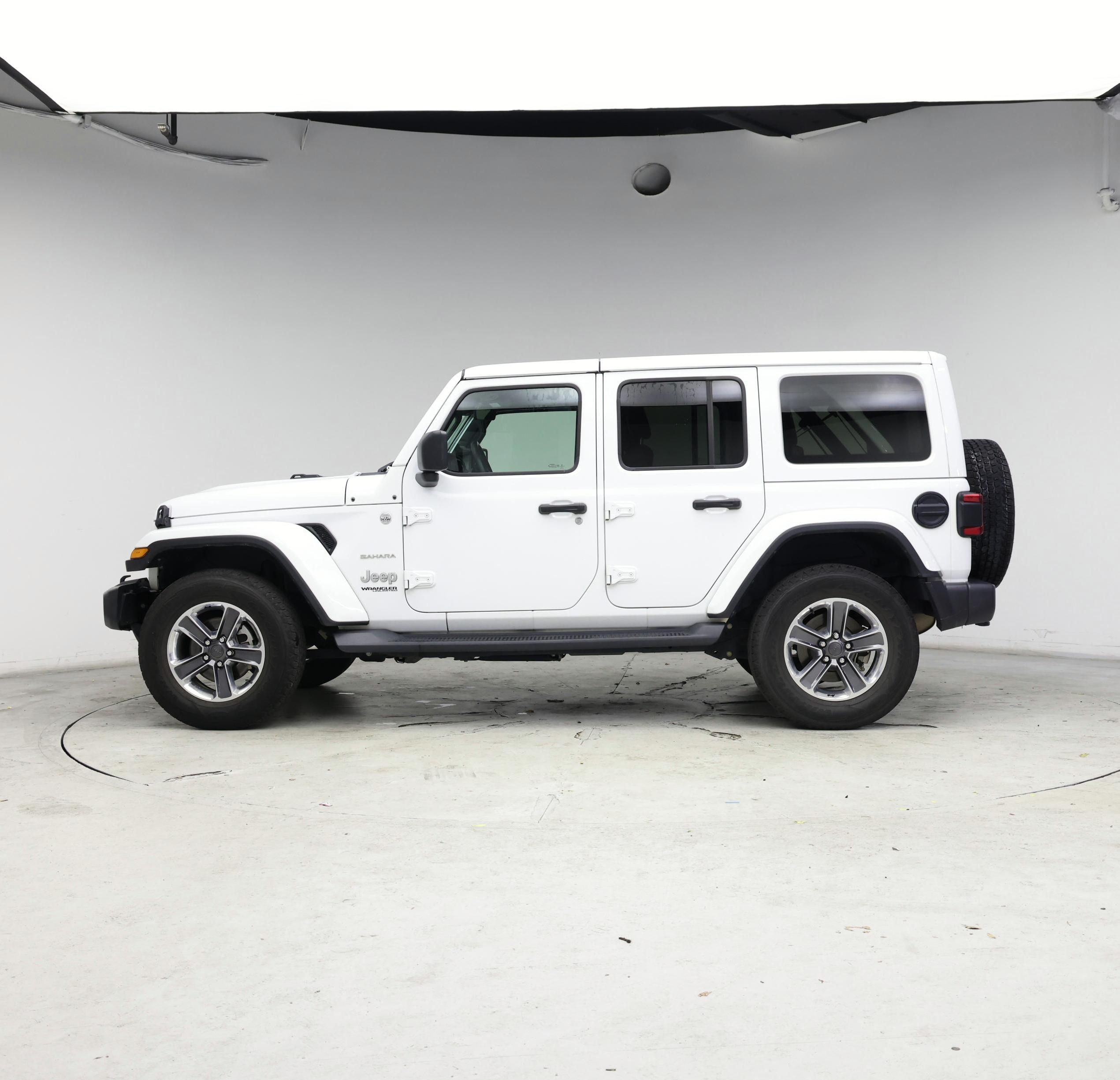 Thumbnail: 2021 Jeep Wrangler - 3
