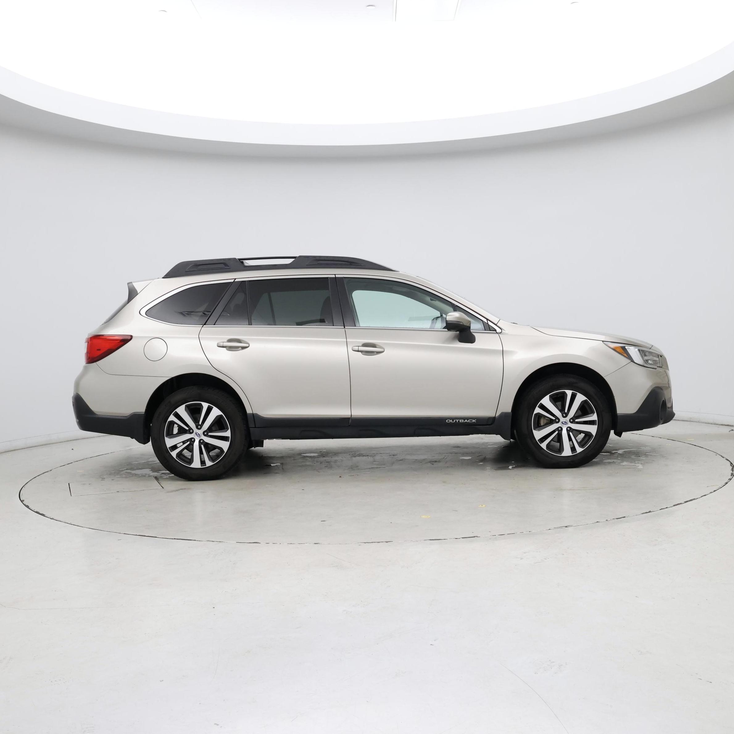 Thumbnail: 2018 Subaru Outback - 7