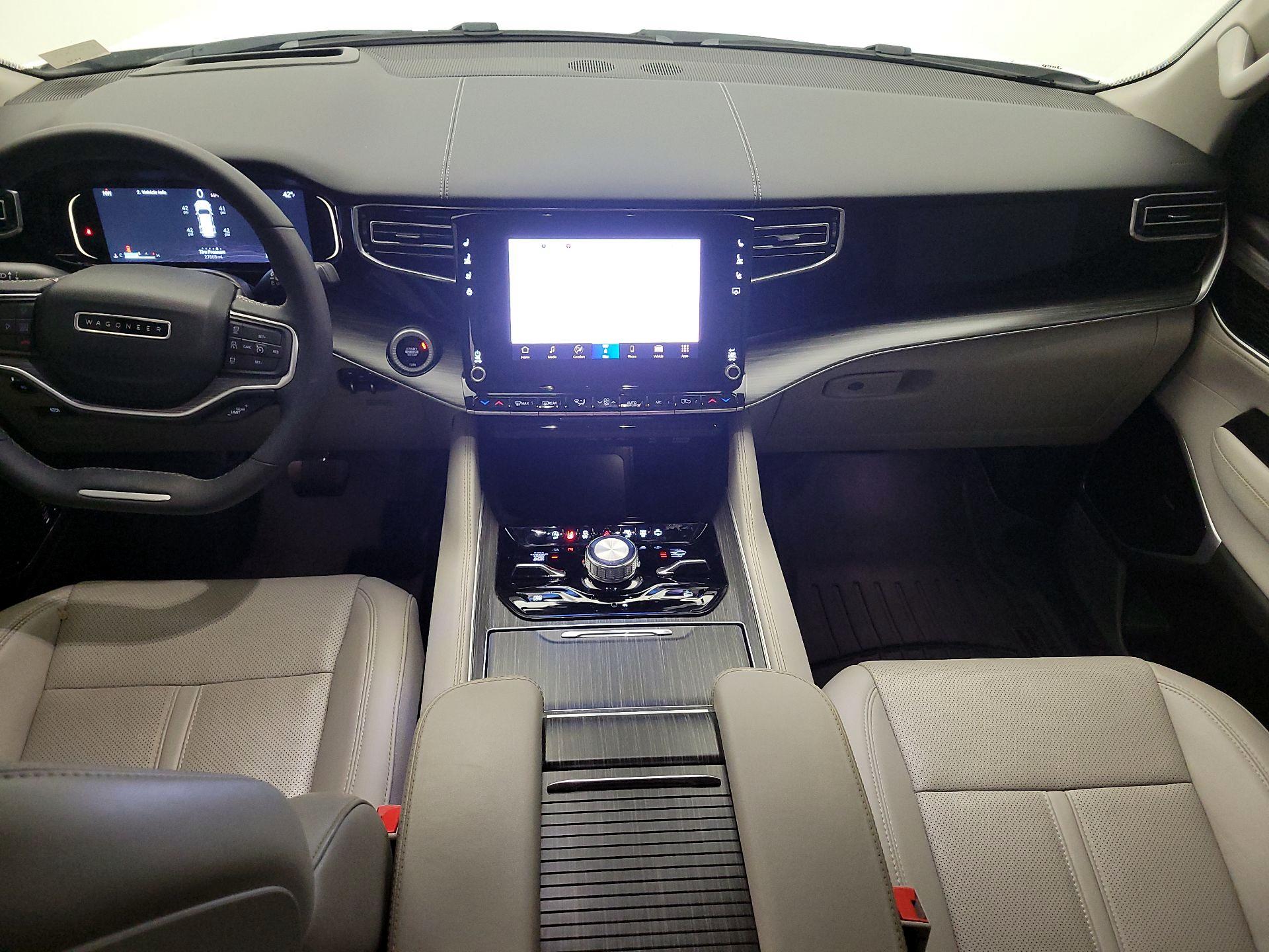 Thumbnail: 2023 Jeep Wagoneer - 9