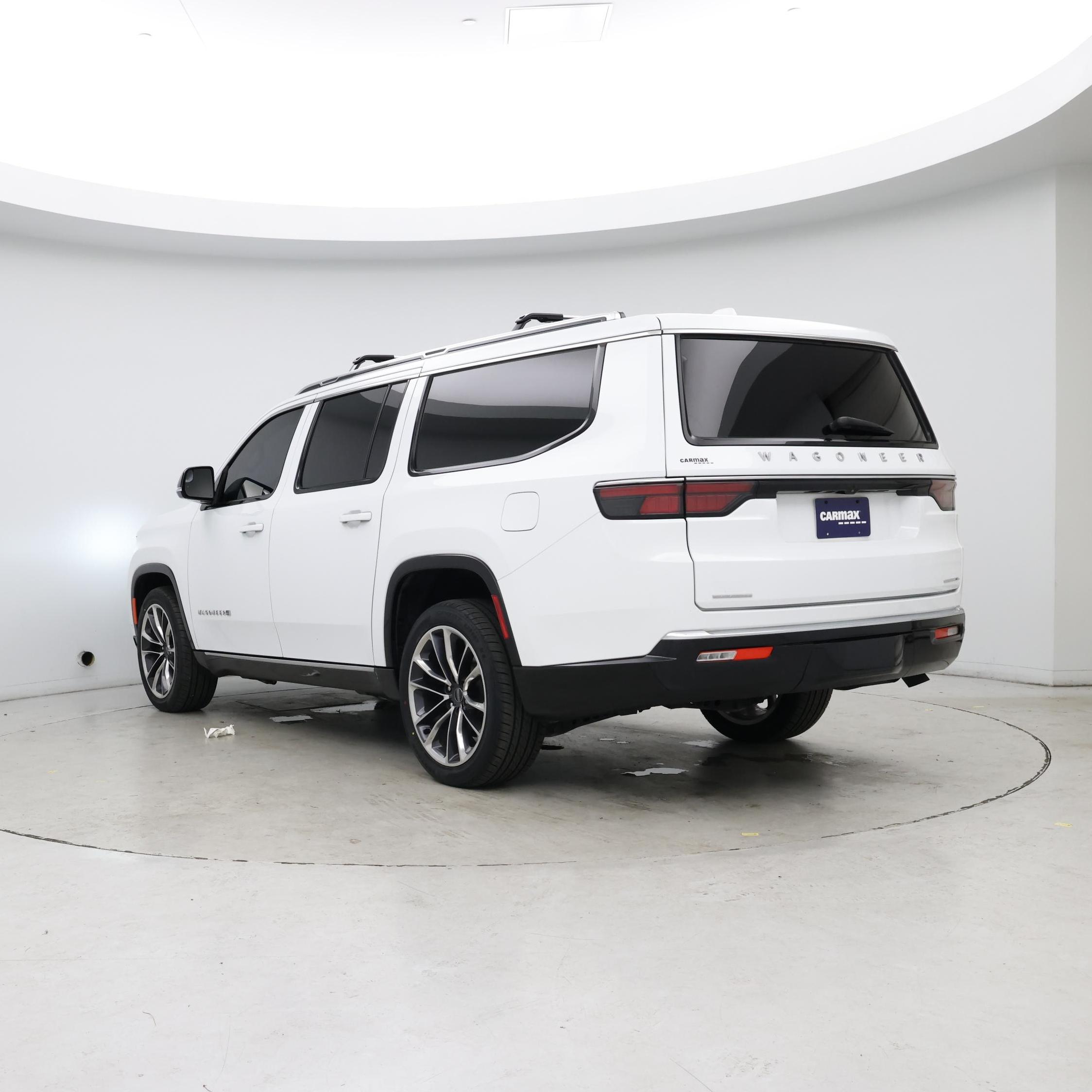 Thumbnail: 2023 Jeep Wagoneer - 2